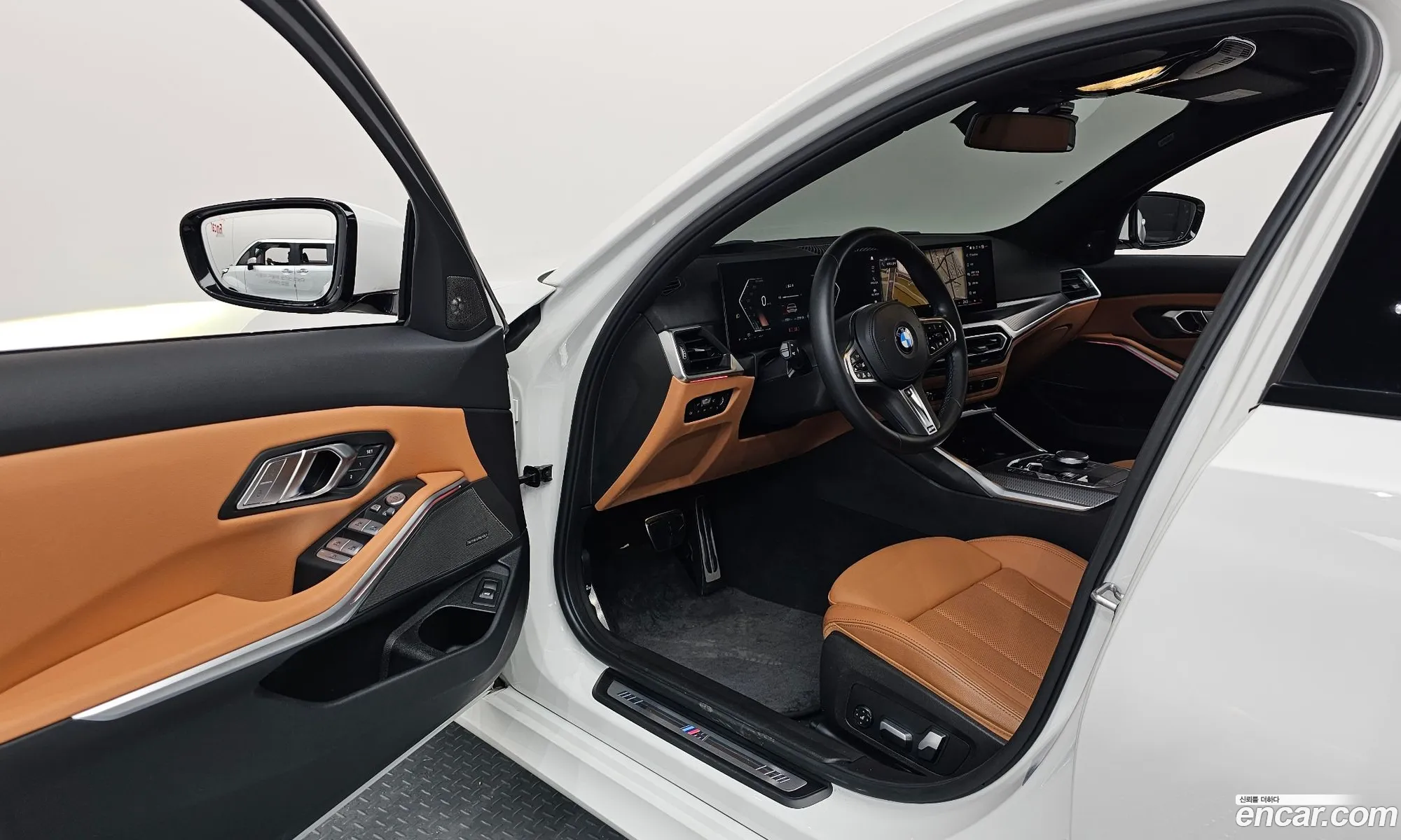 BMW 3 Series 2023 — 7