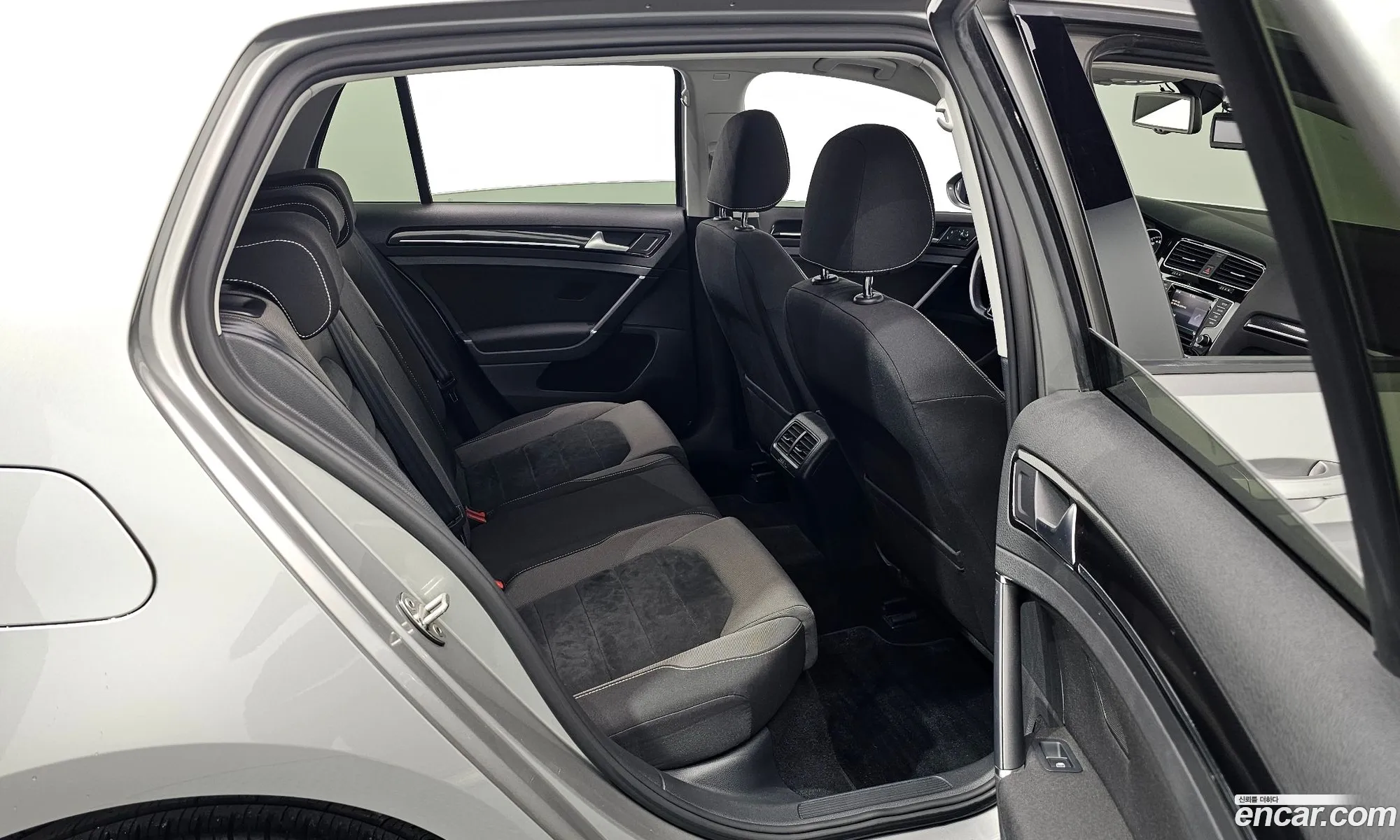 Volkswagen Golf 7th Gen 2014 — 16