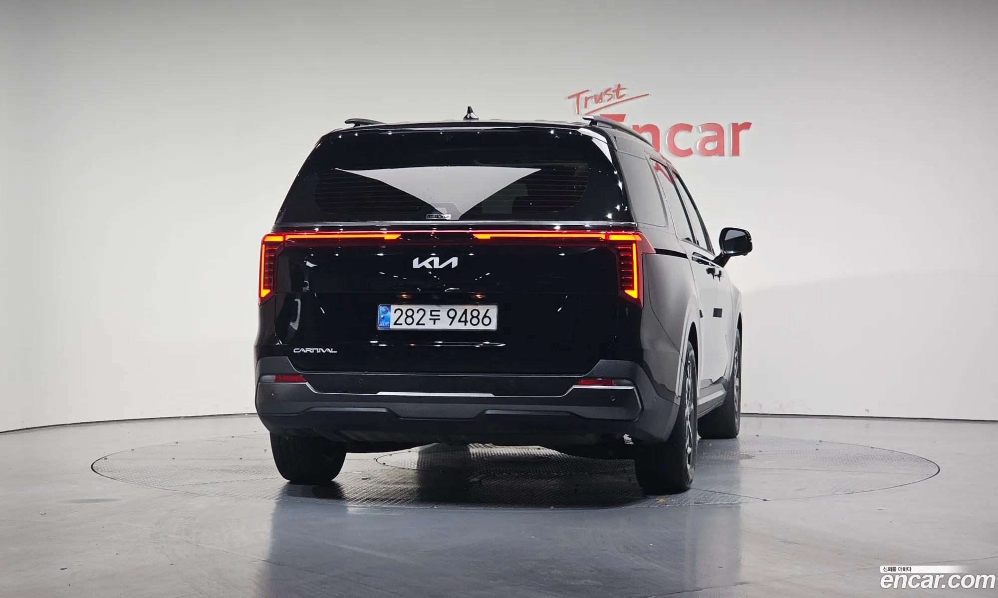 Kia Carnival 2024 — 16
