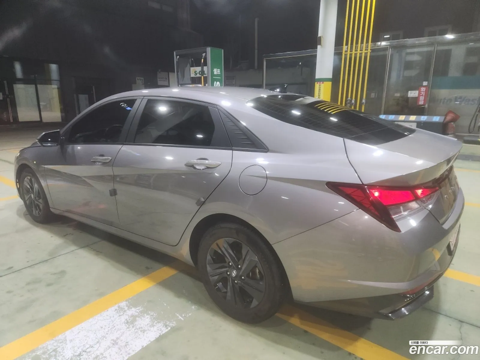 Hyundai Elantra Hybrid 2020 — 4