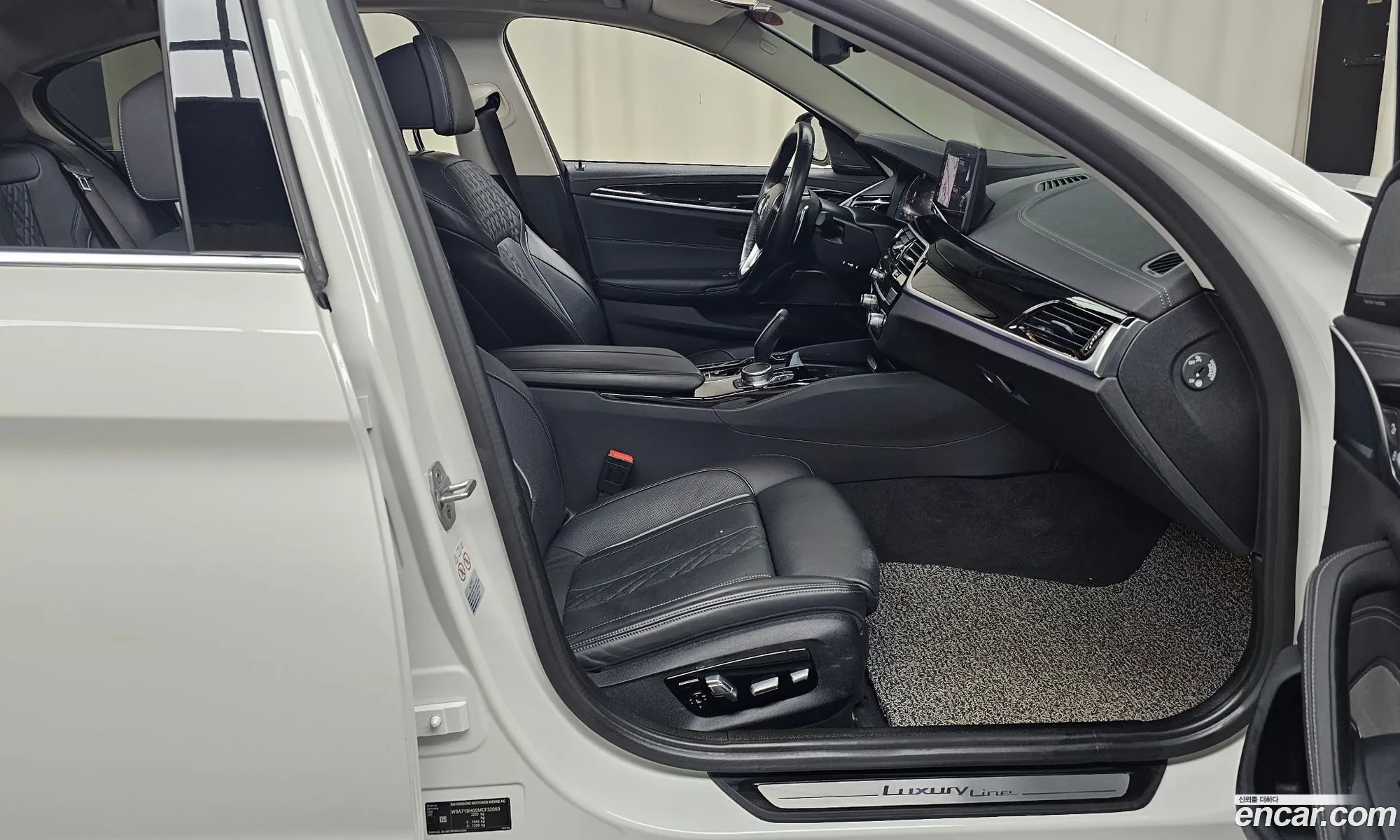 BMW 5 Series 2020 WBA71BH09MCF32069 — 19