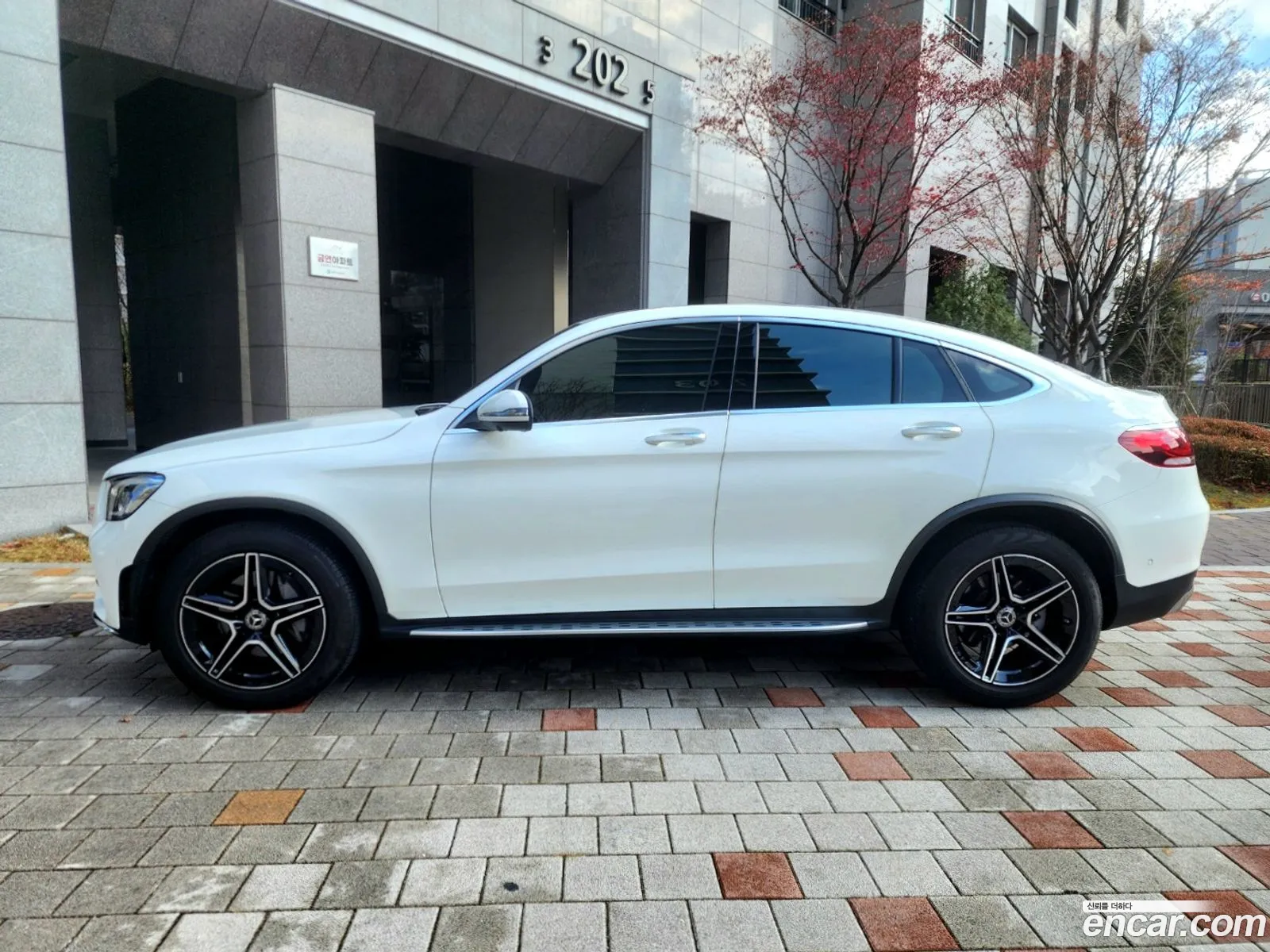 Mercedes-Benz GLC-Class X253 2023 — 20