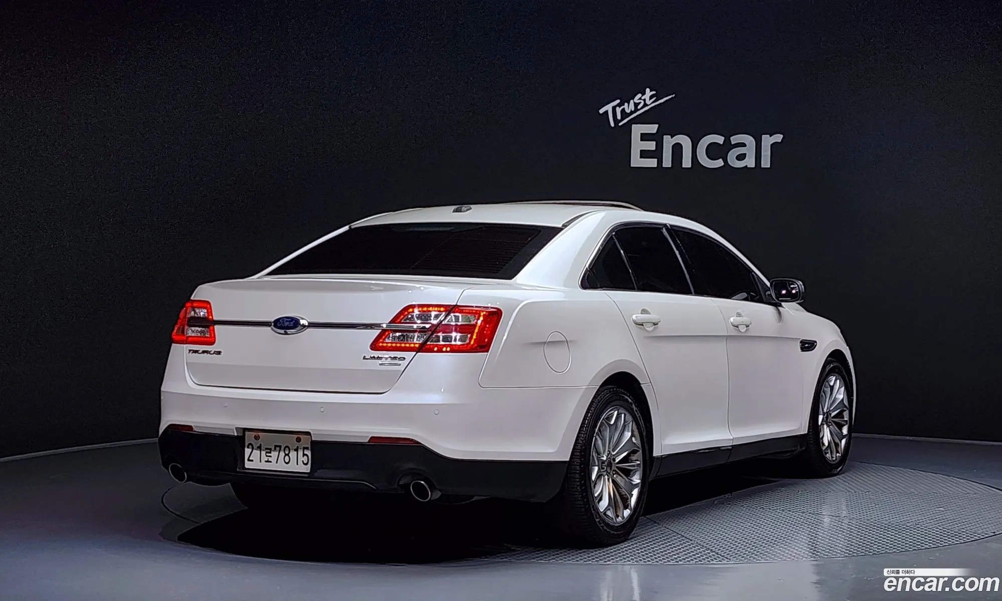 Ford Taurus 2014 1FAHP2F93EG177386 — 4
