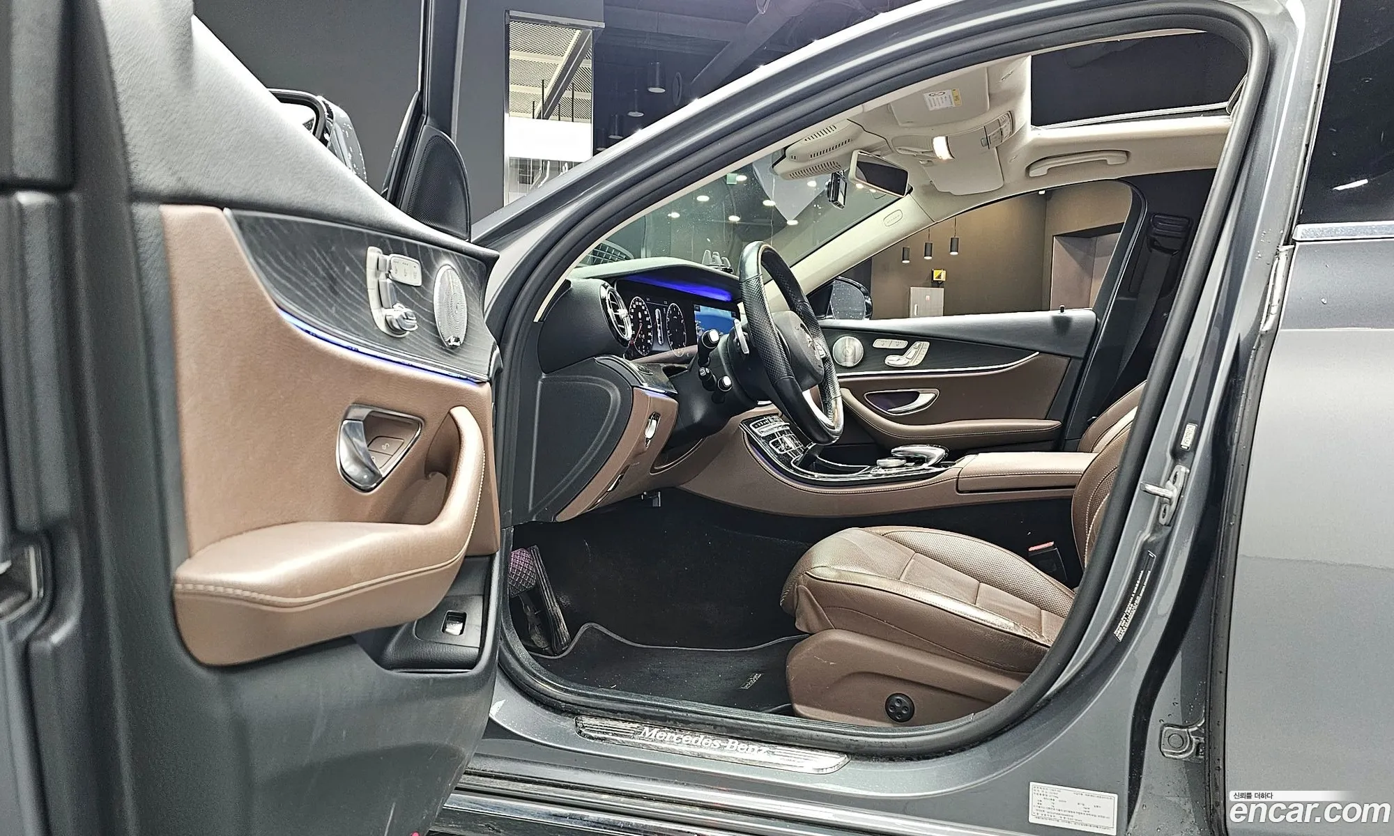 Mercedes-Benz E-Class W213 2018 WDDZF4KB3JA466339 — 20