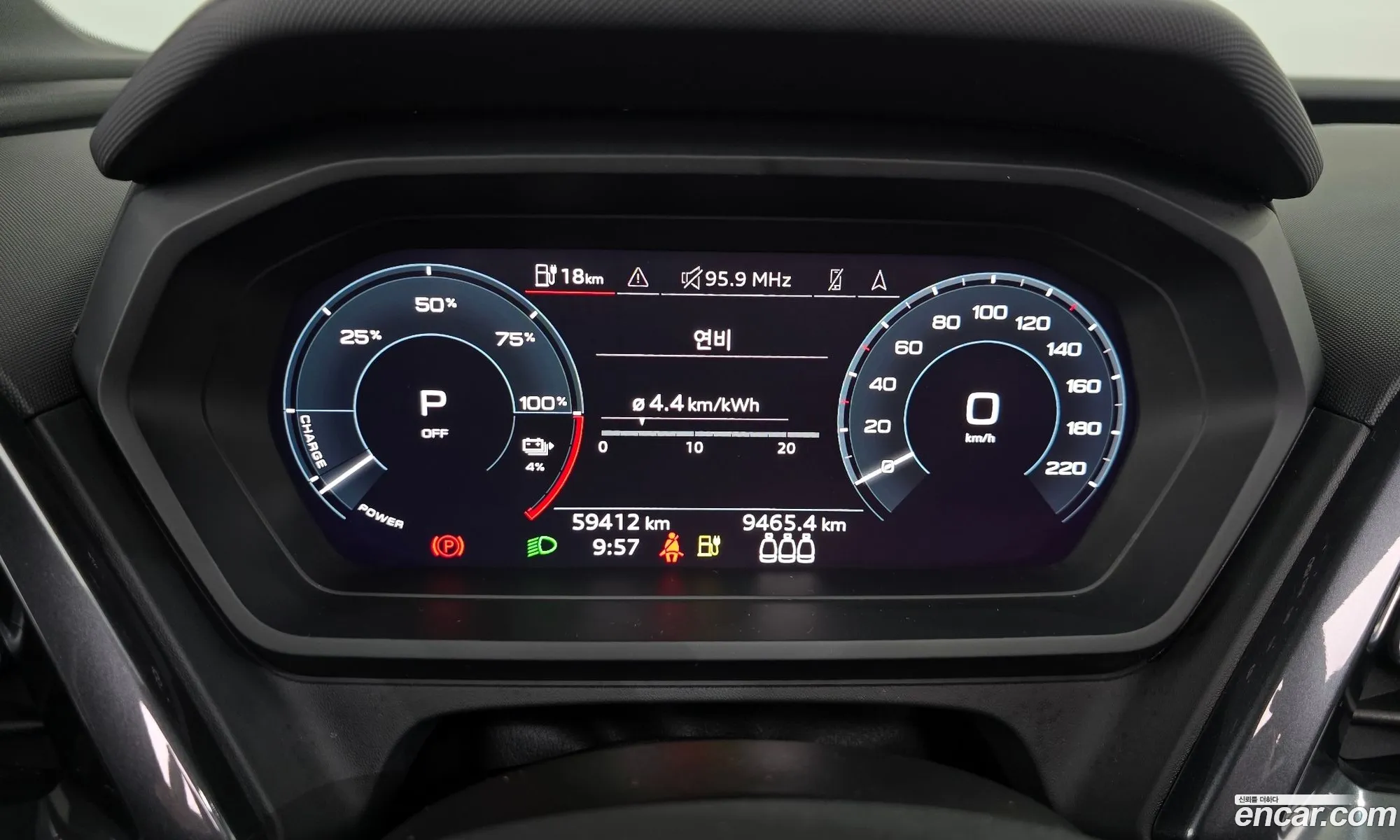 Audi Q4 e-tron 2022 WAUZZZFZ8NP043360 — 2