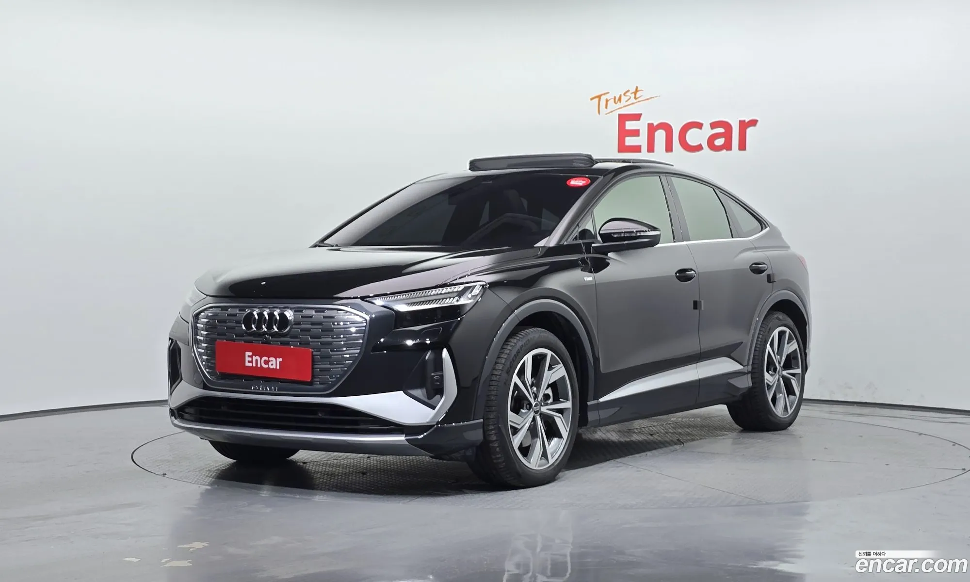 Audi Q4 e-tron 2022 WAUZZZFZ8NP043360 — 10