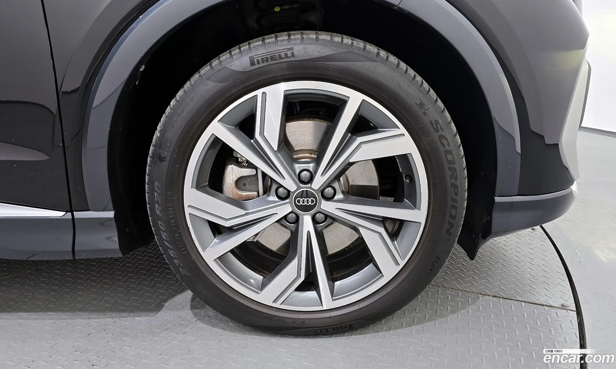 Audi Q4 e-tron 2022 WAUZZZFZ8NP043360 — 12