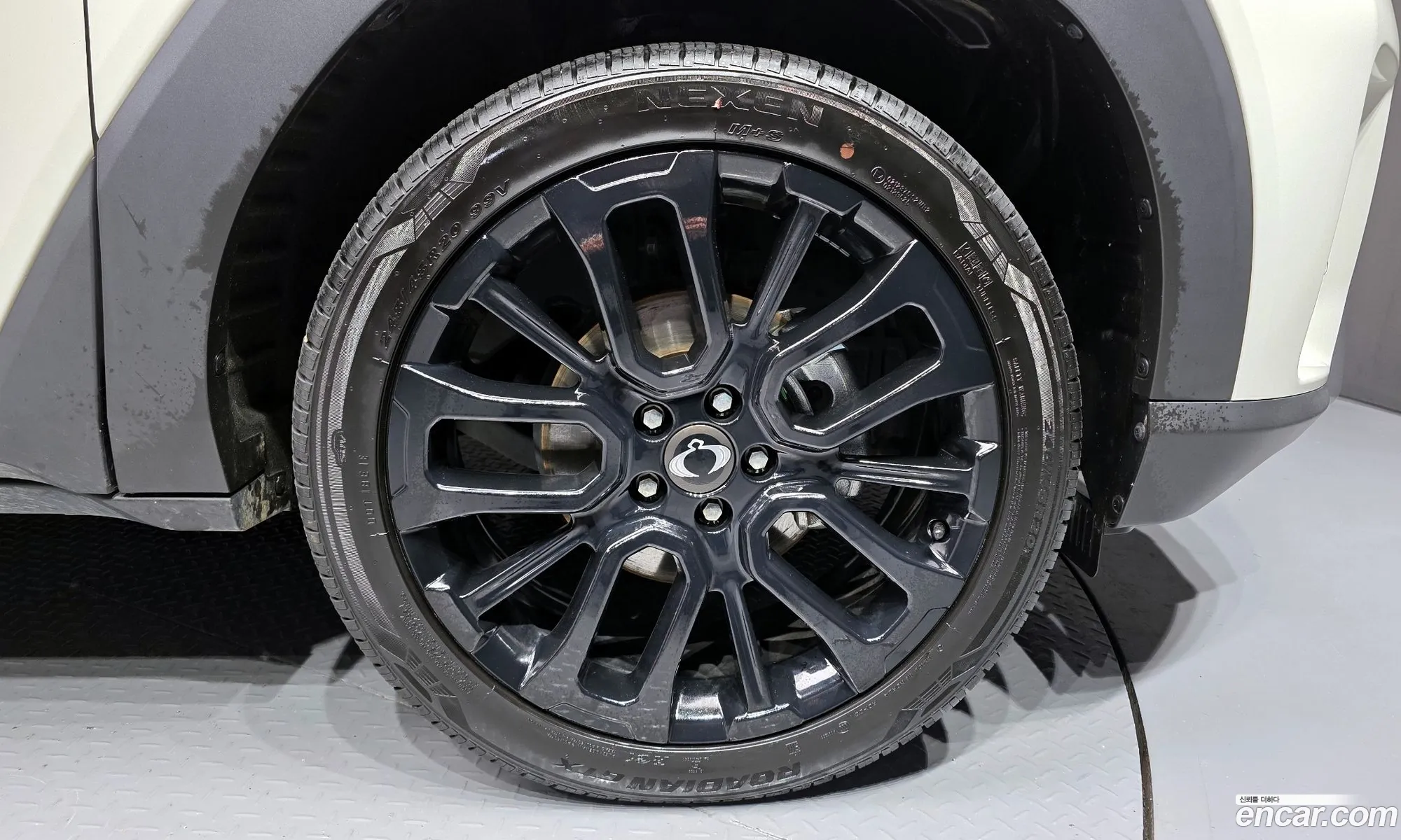 KG Mobility (SsangYong) Torres 2023 — 9