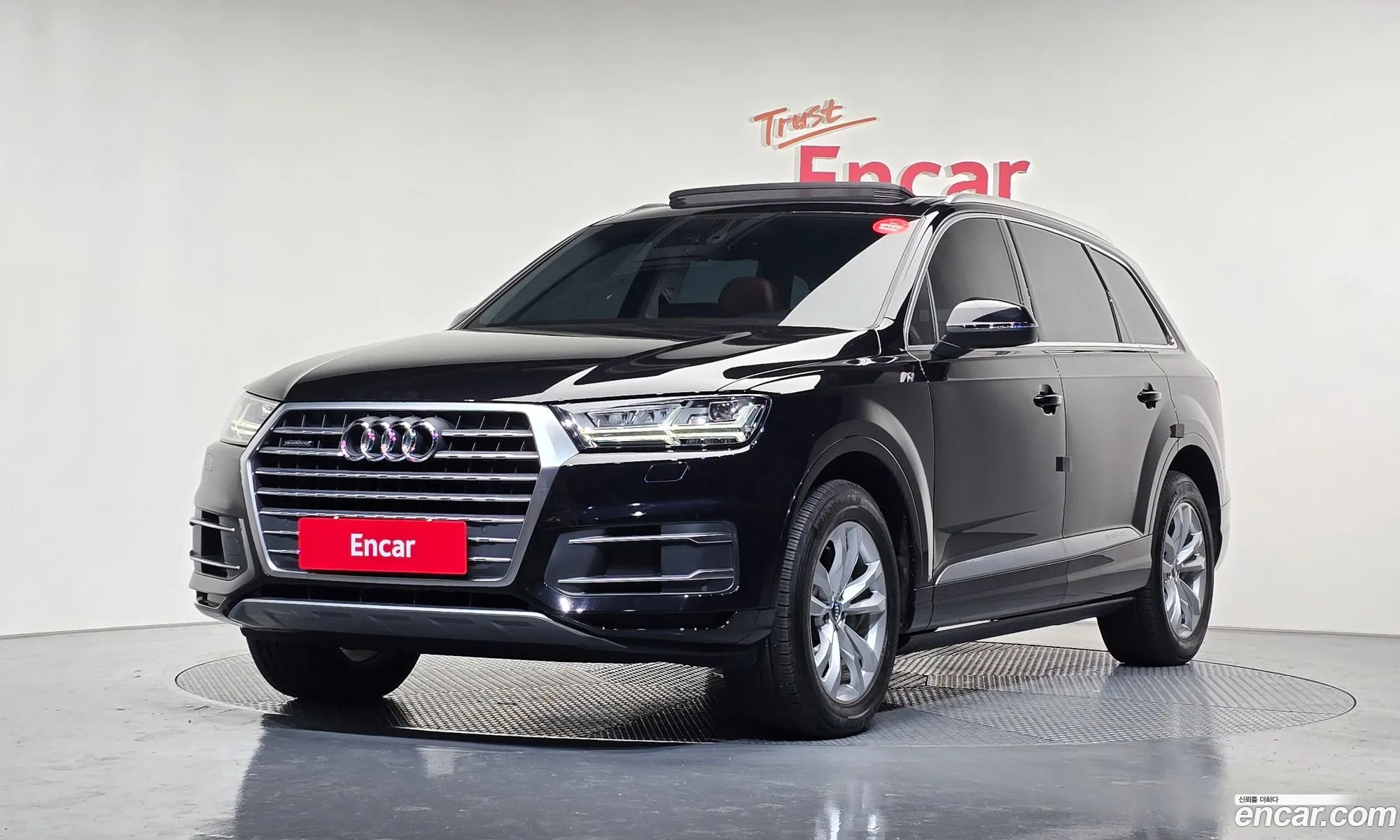Audi Q7 2019 WAUZZZ4M7KD043676 — 5