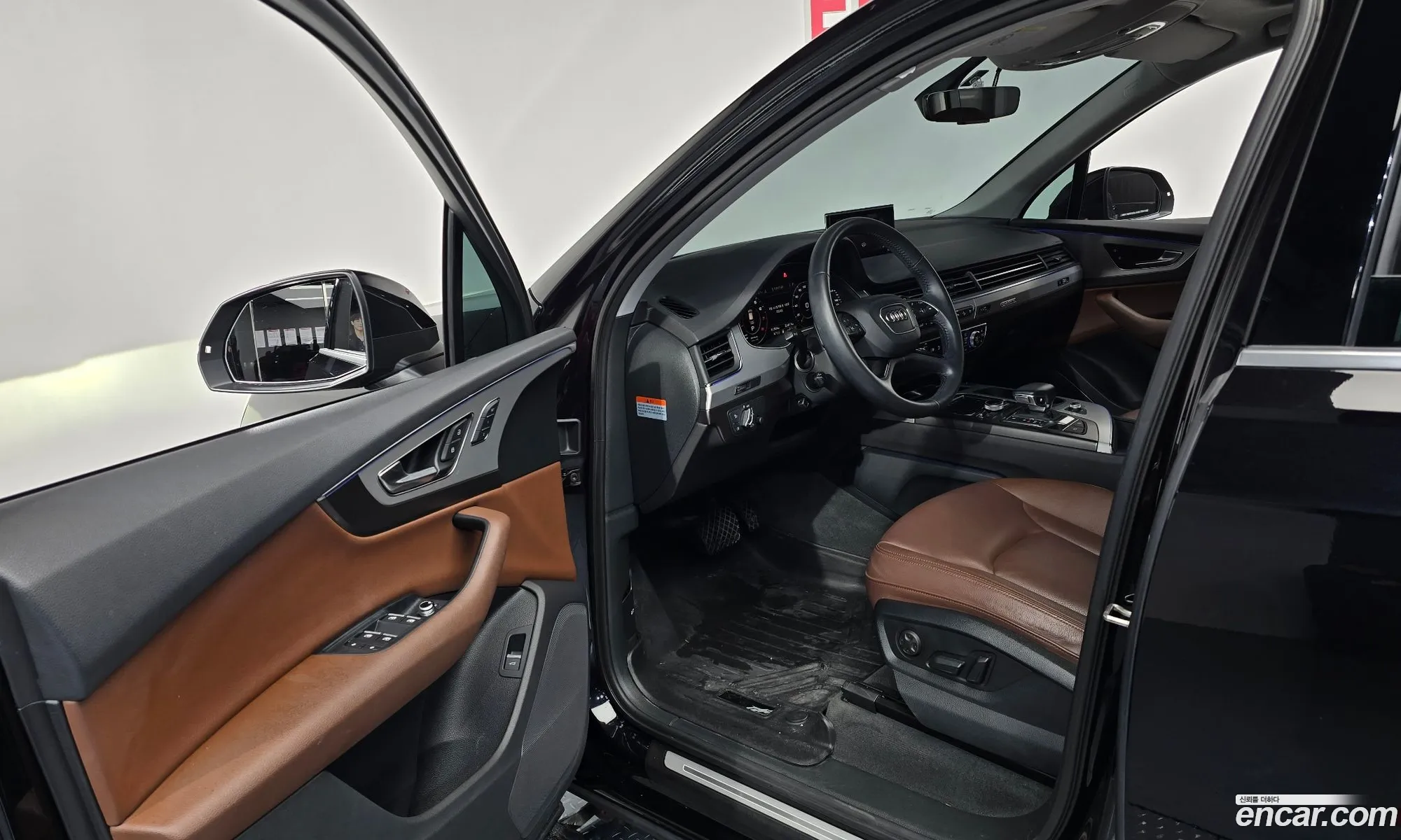 Audi Q7 2019 WAUZZZ4M7KD043676 — 18