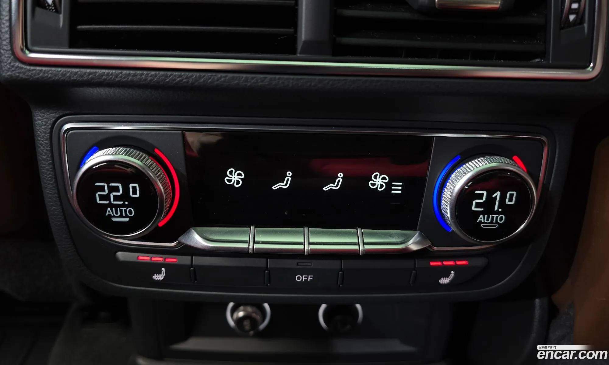 Audi Q7 2019 WAUZZZ4M7KD043676 — 11