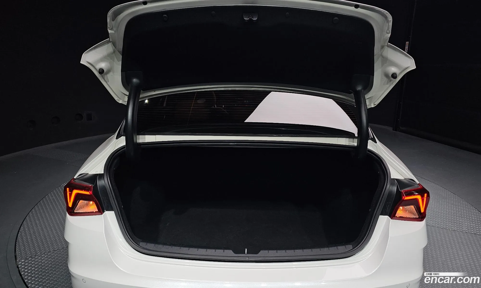 Kia K5 2022 — 13