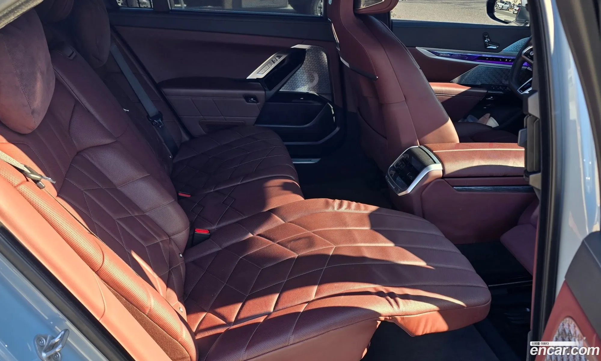 BMW i7 2023 — 14