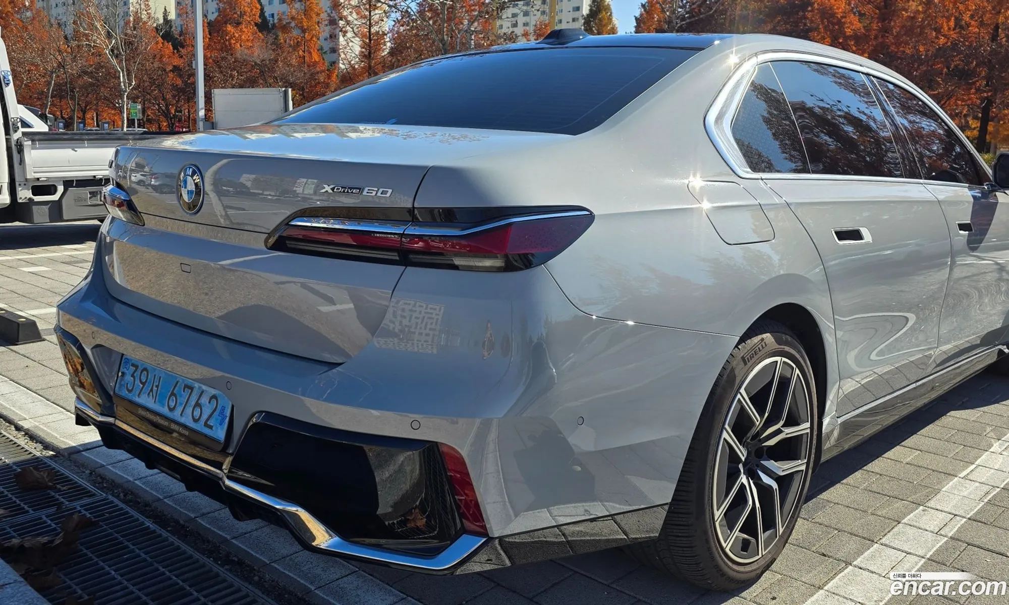 BMW i7 2023 — 19