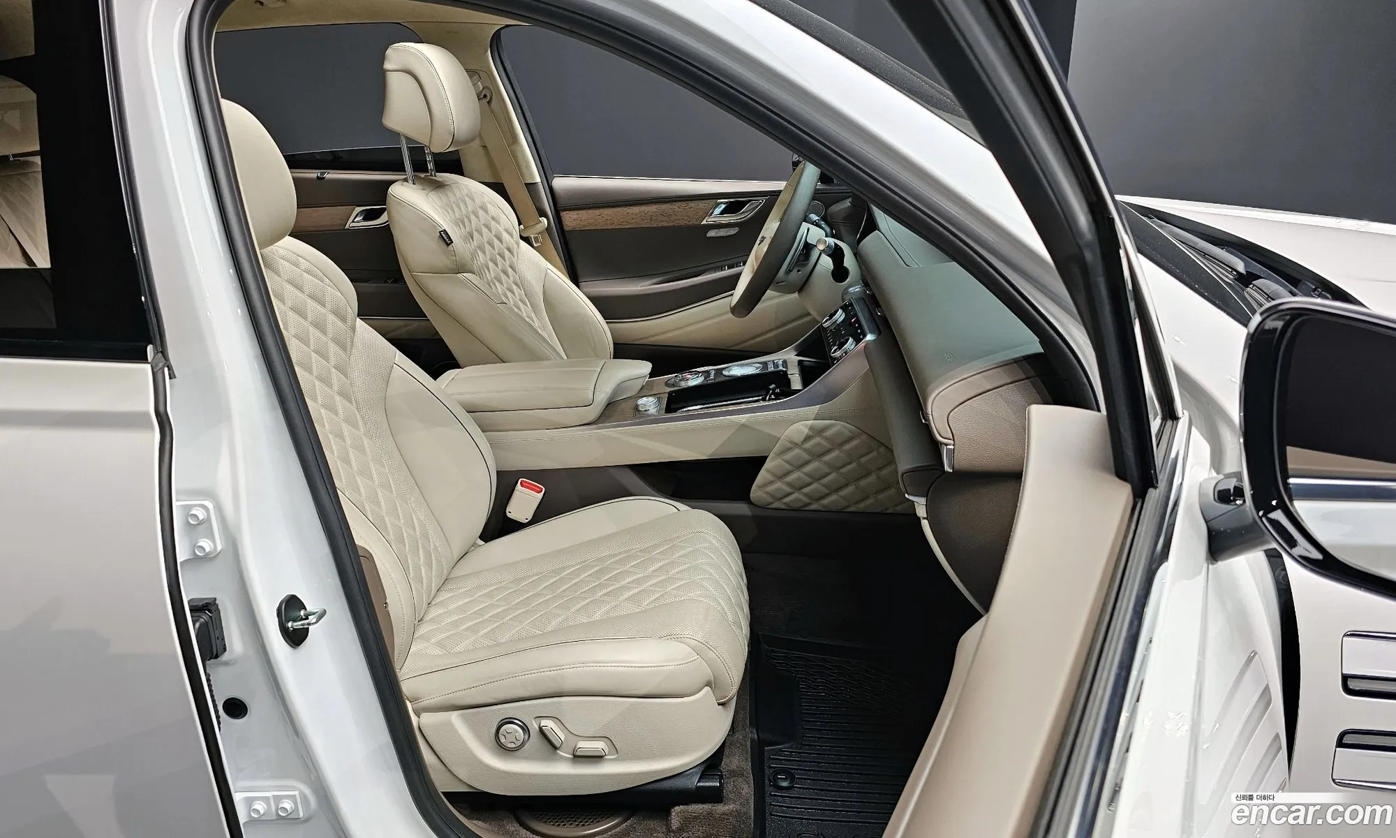 Genesis GV80 2022 — 12