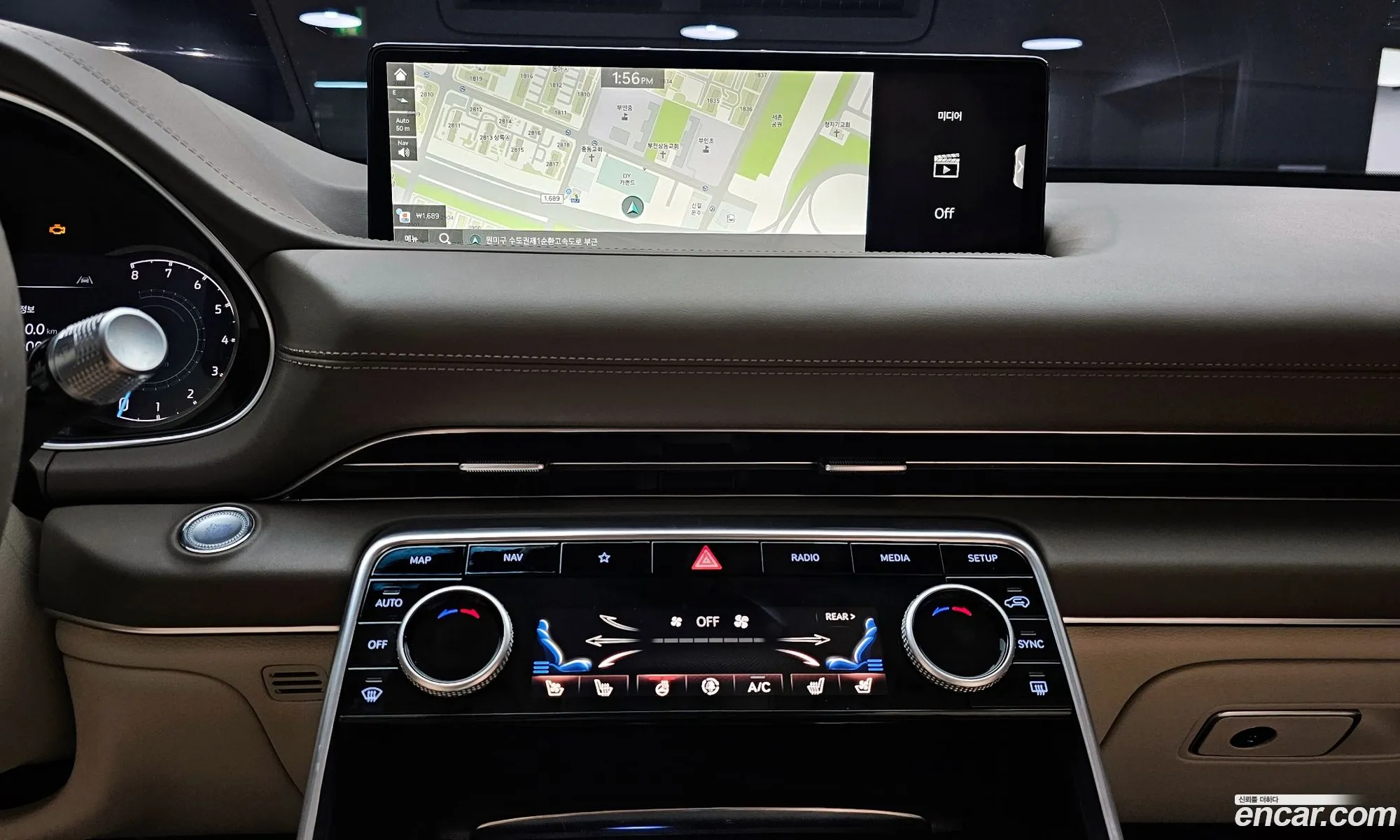 Genesis GV80 2022 — 13
