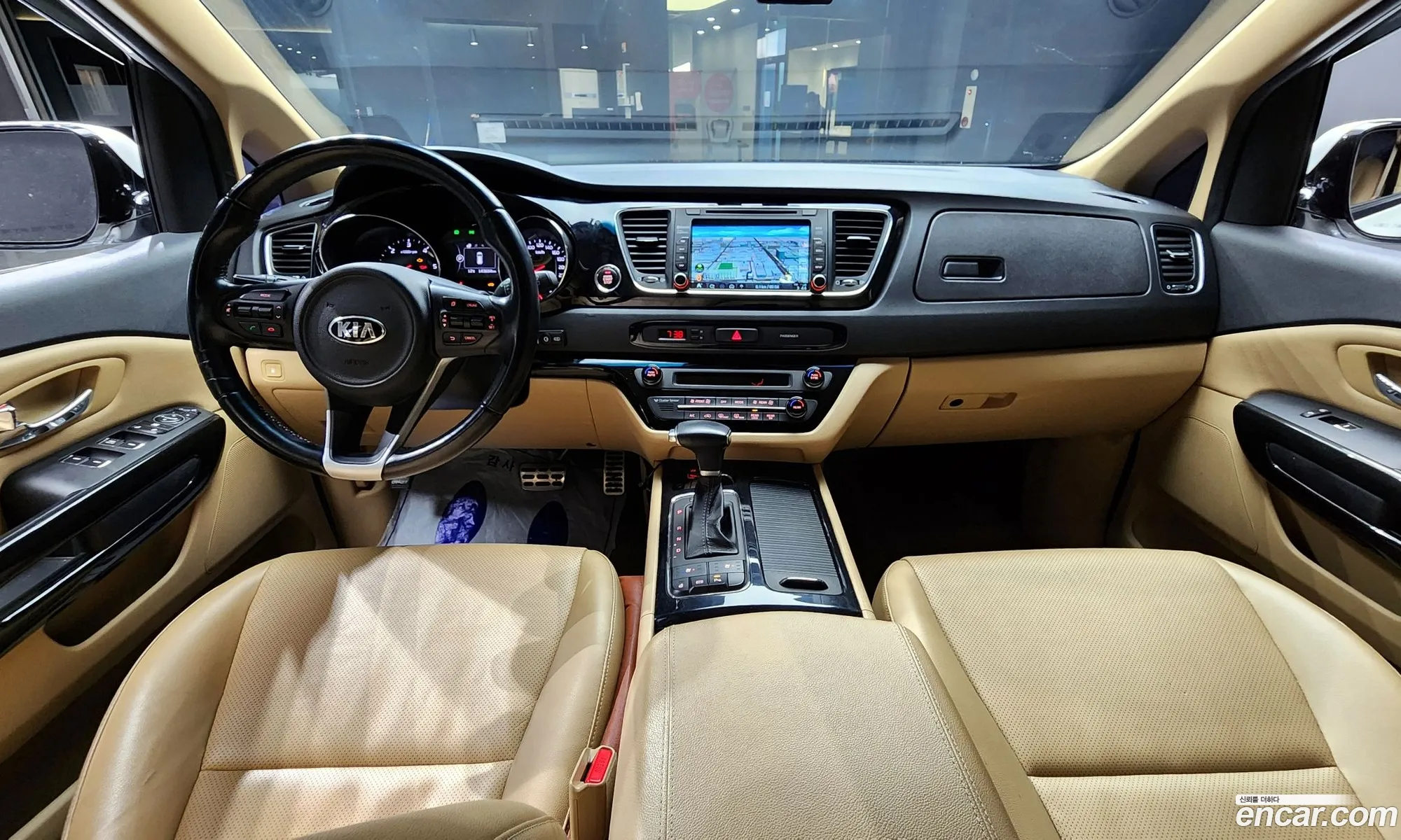 Kia Carnival 2016 — 14