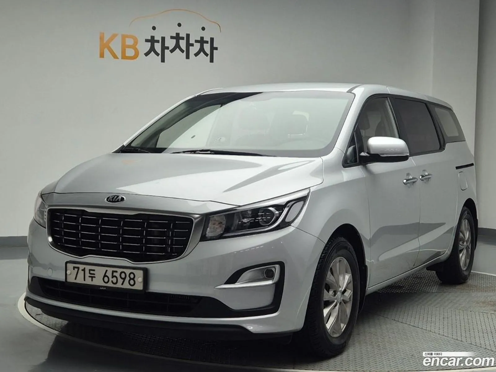 Kia Carnival 2018 — 13