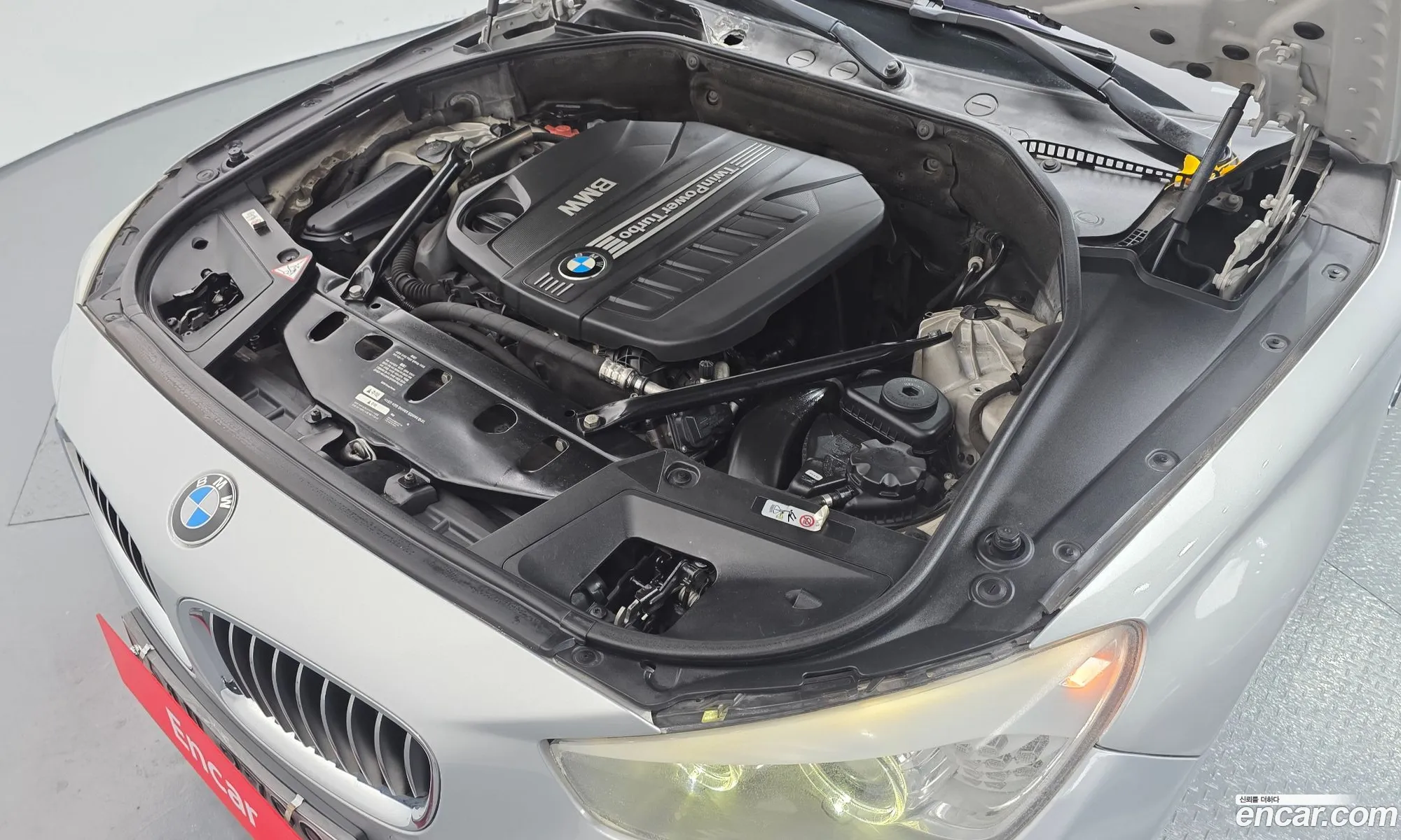 BMW 5 Series GT 2013 WBAXC2109DD123646 — 19
