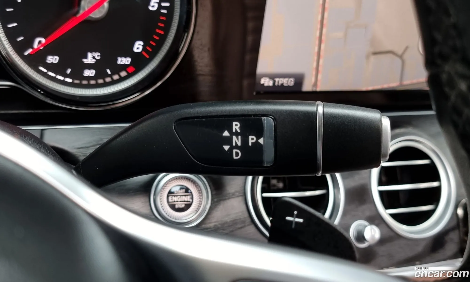 Mercedes-Benz E-Class W213 2019 WDDZF0EB2KA492291 — 11