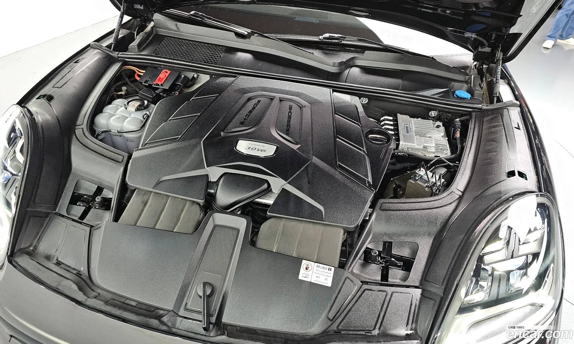 Porsche Cayenne 2023 — 12