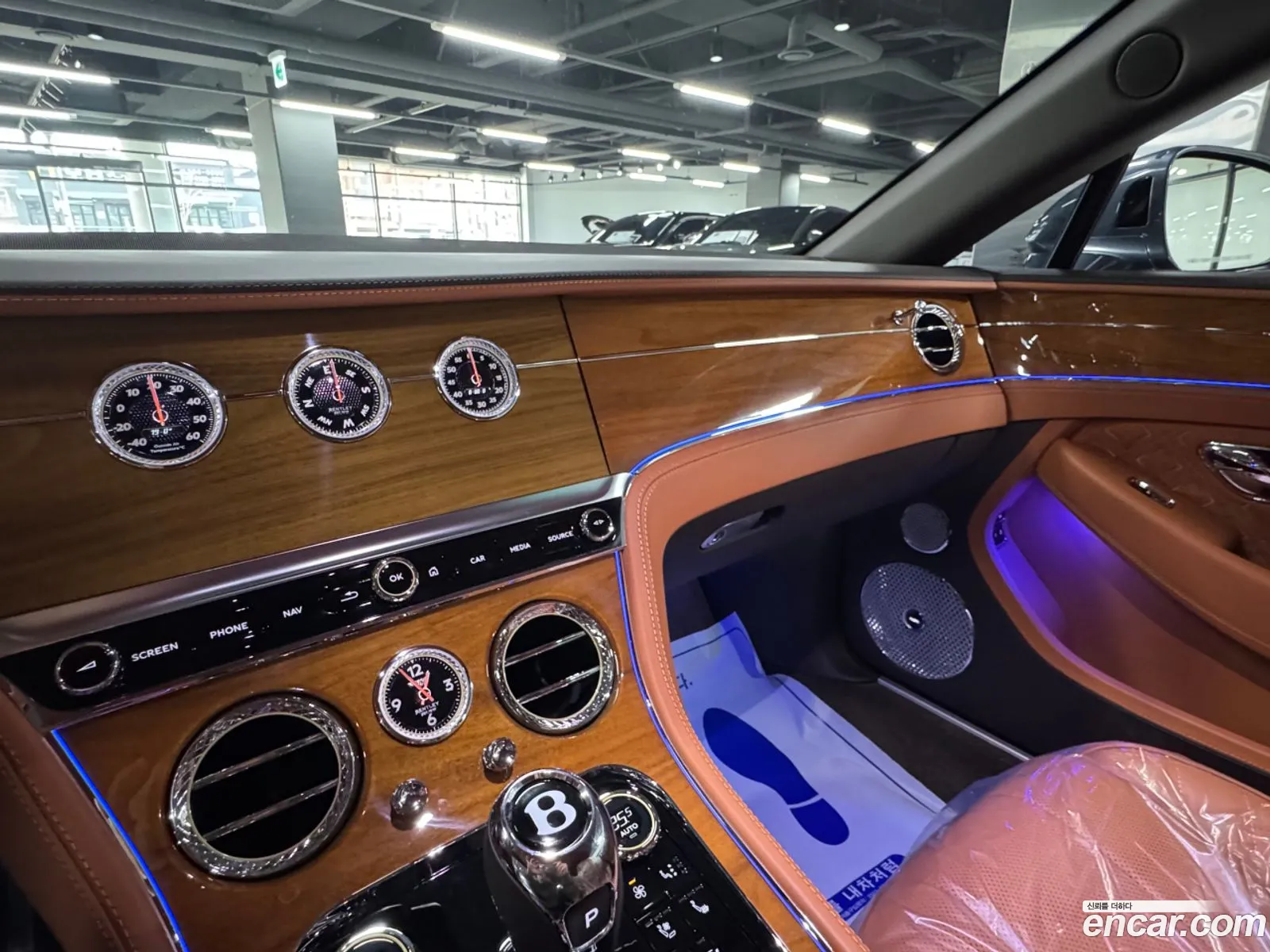 Bentley Continental GT 2020 — 14