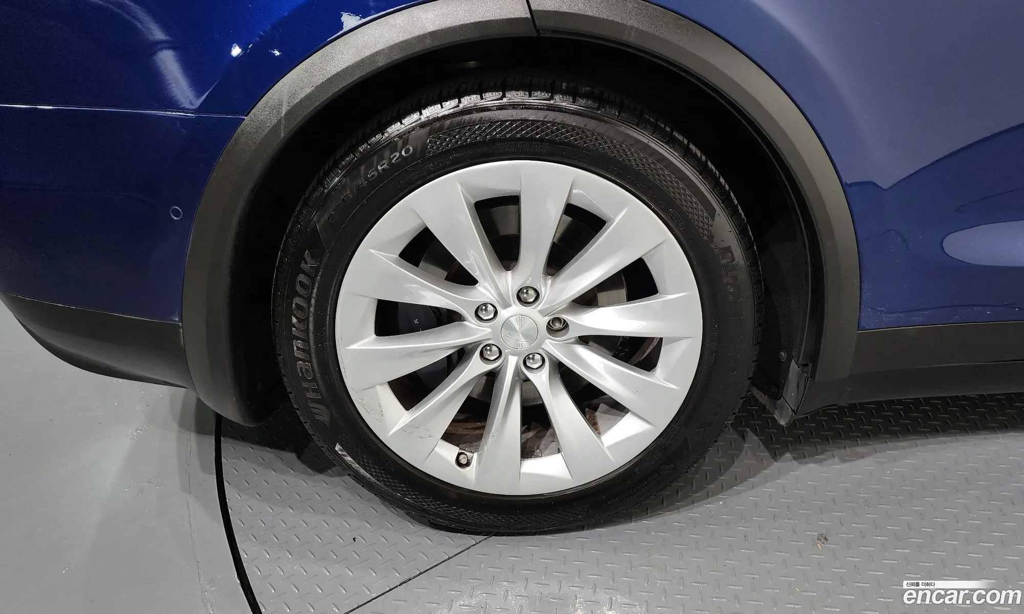 Tesla Model X 2019 5YJXCDE23KF154004 — 5