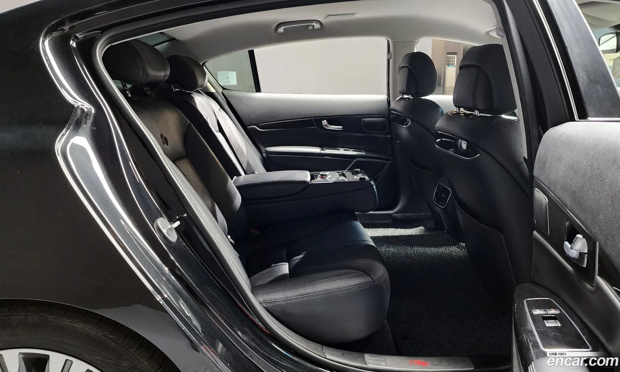 Kia K9 2017 — 6