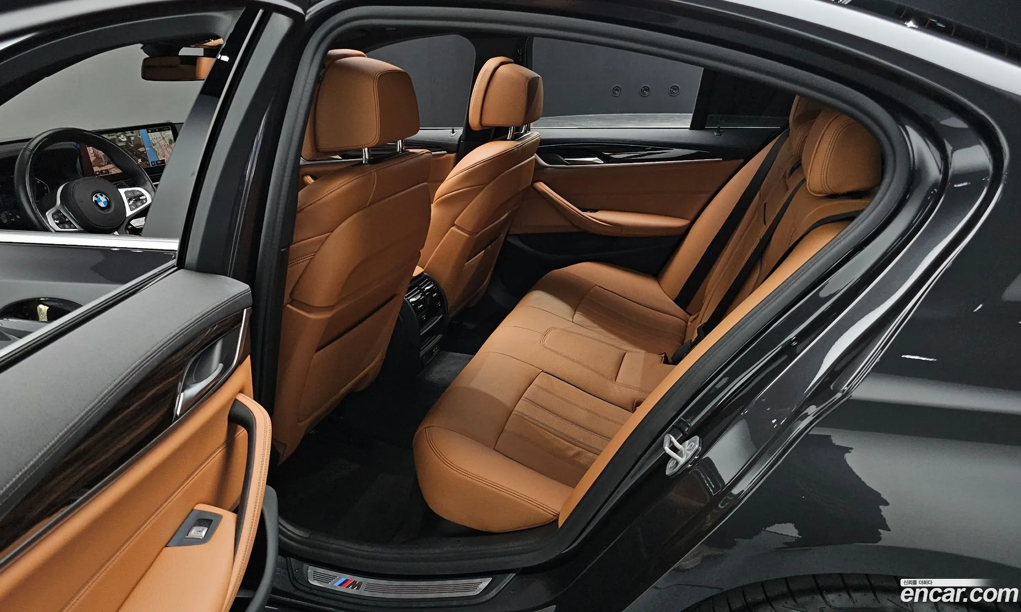 BMW 5 Series 2021 — 8