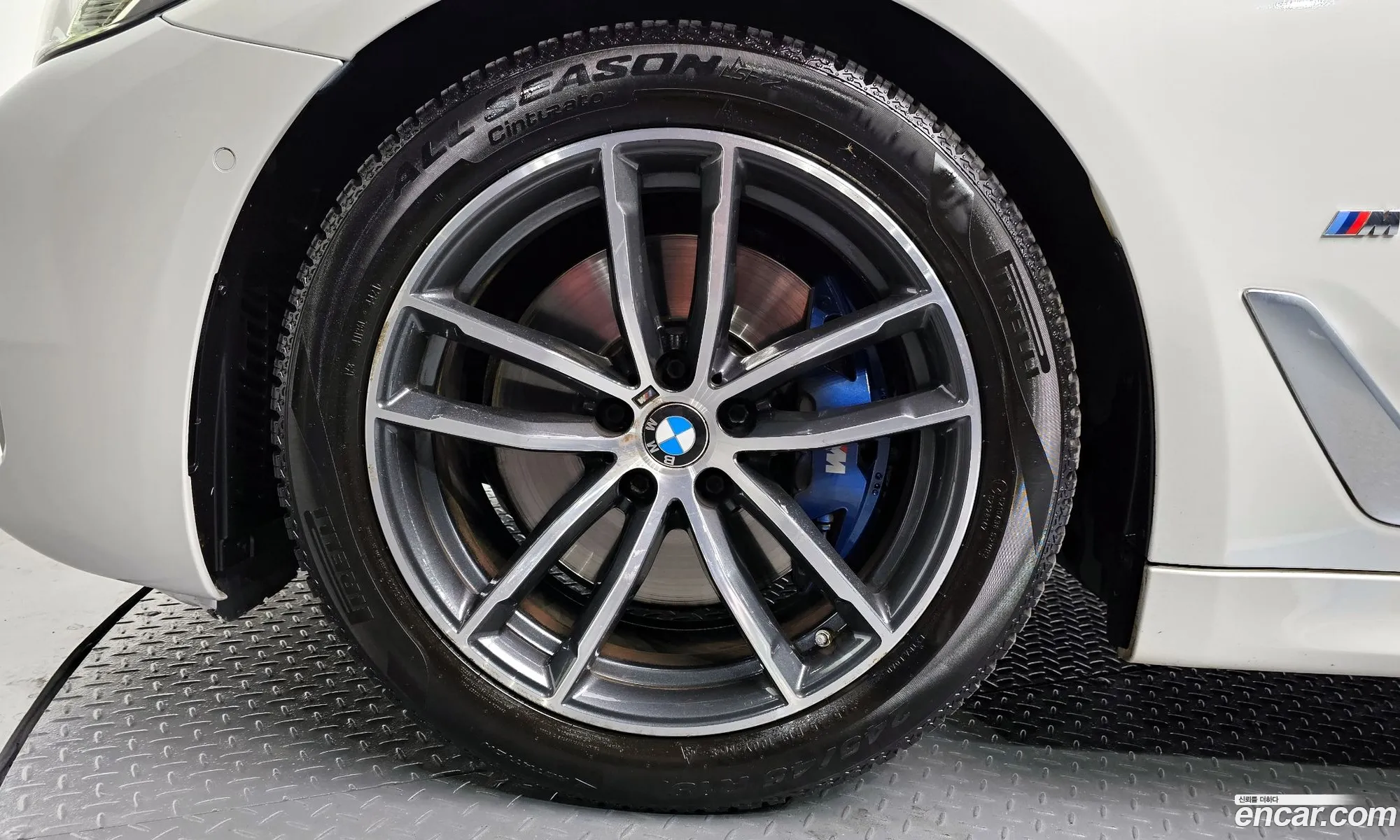 BMW 5 Series 2021 — 5