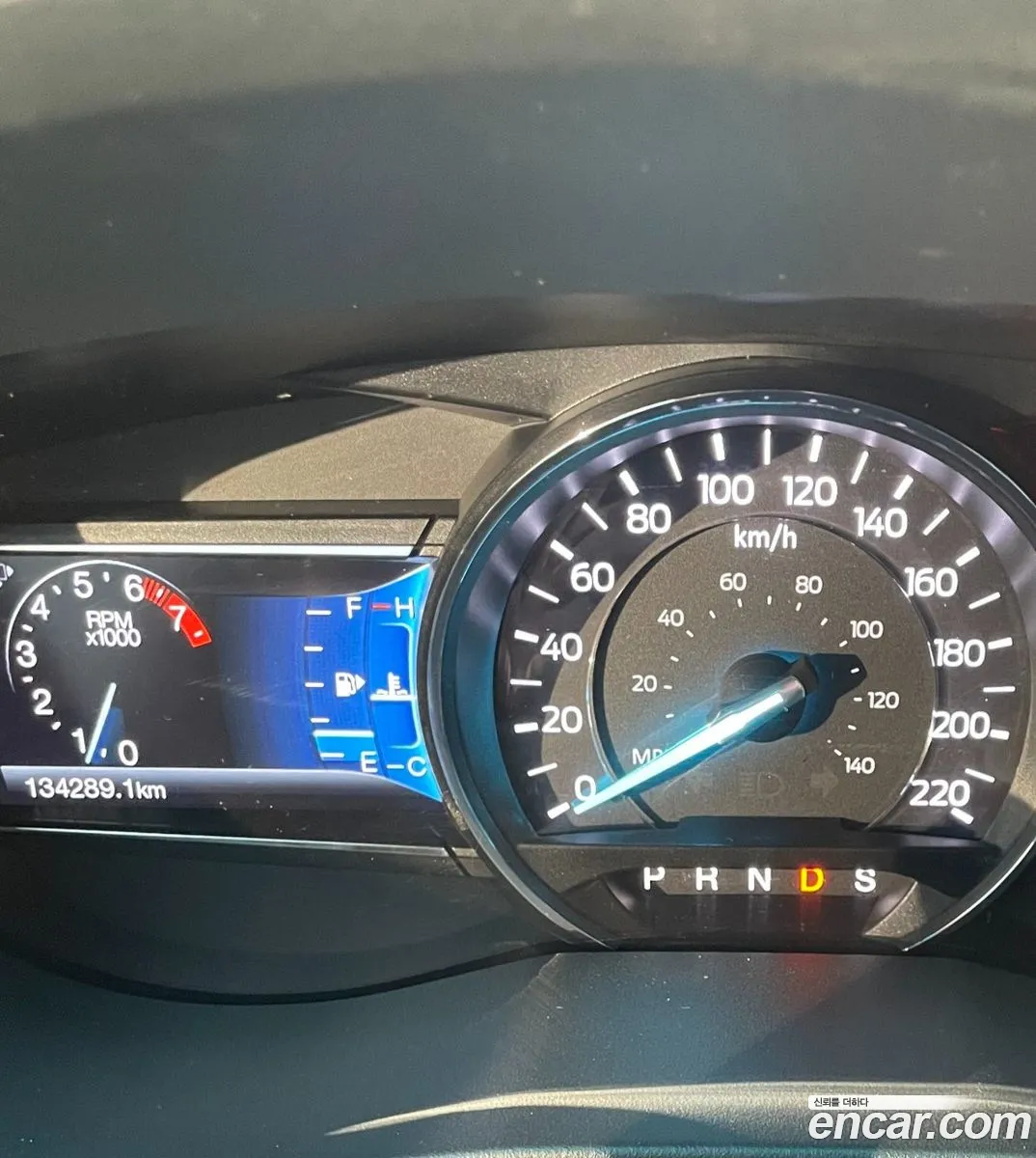 Ford Explorer 2016 — 11