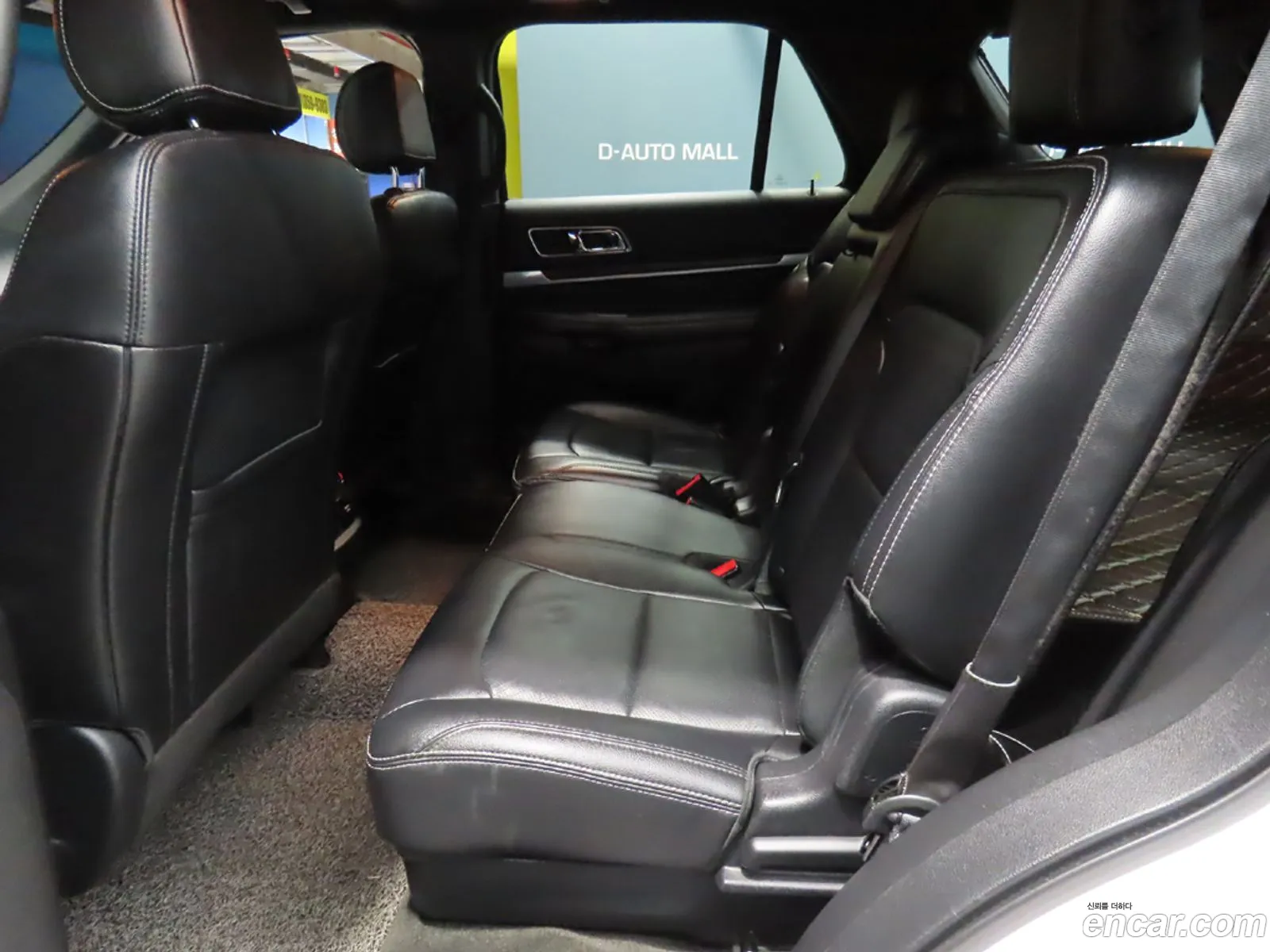Ford Explorer 2016 — 16