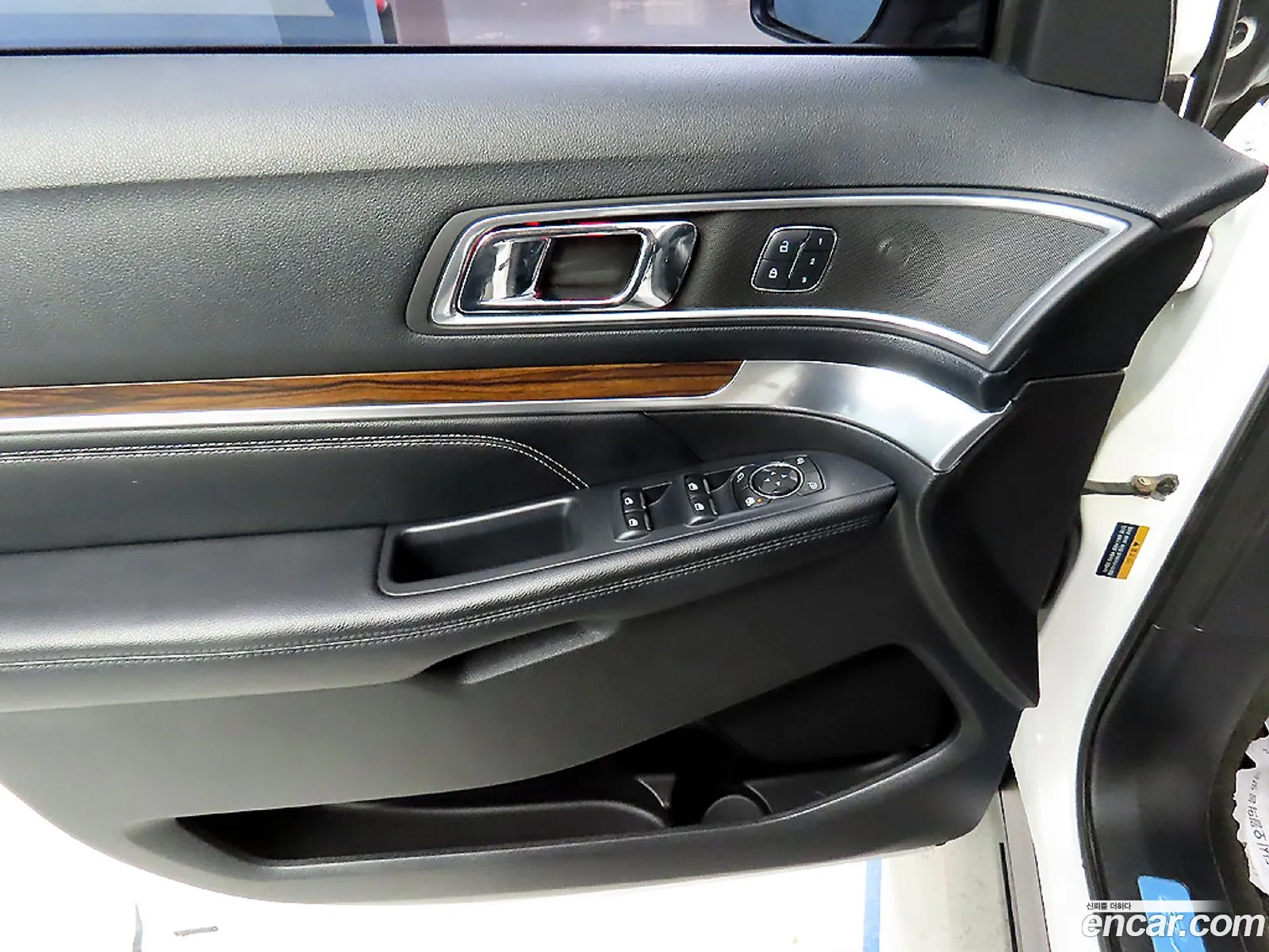 Ford Explorer 2016 — 3