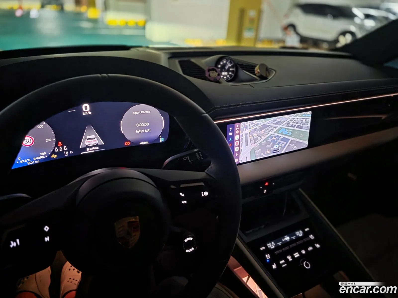 Porsche Macan EV 2025 — 3