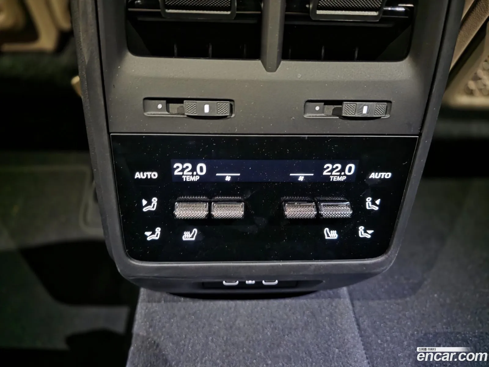 Porsche Macan EV 2025 — 6
