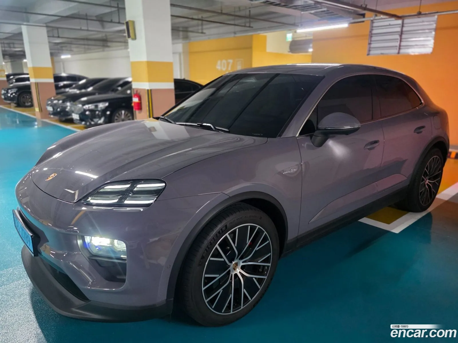 Porsche Macan EV 2025 — 15