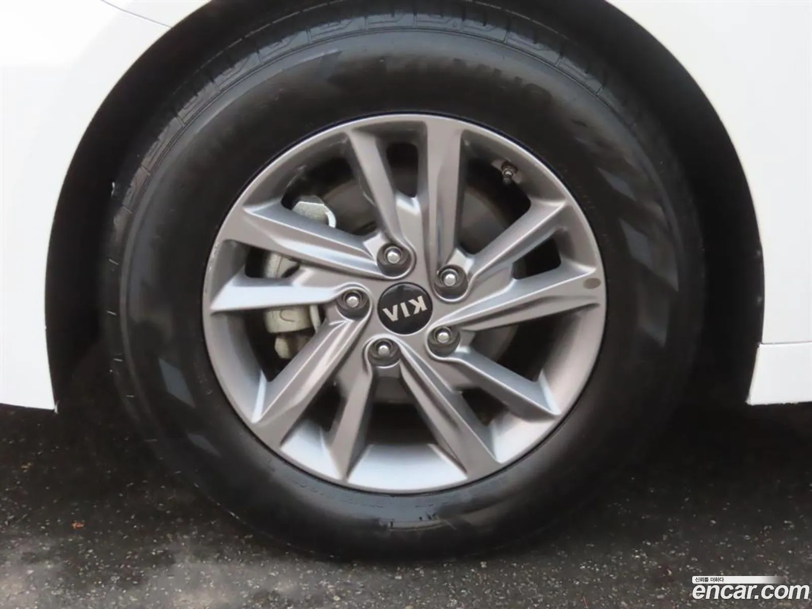 Kia K5 2018 — 16