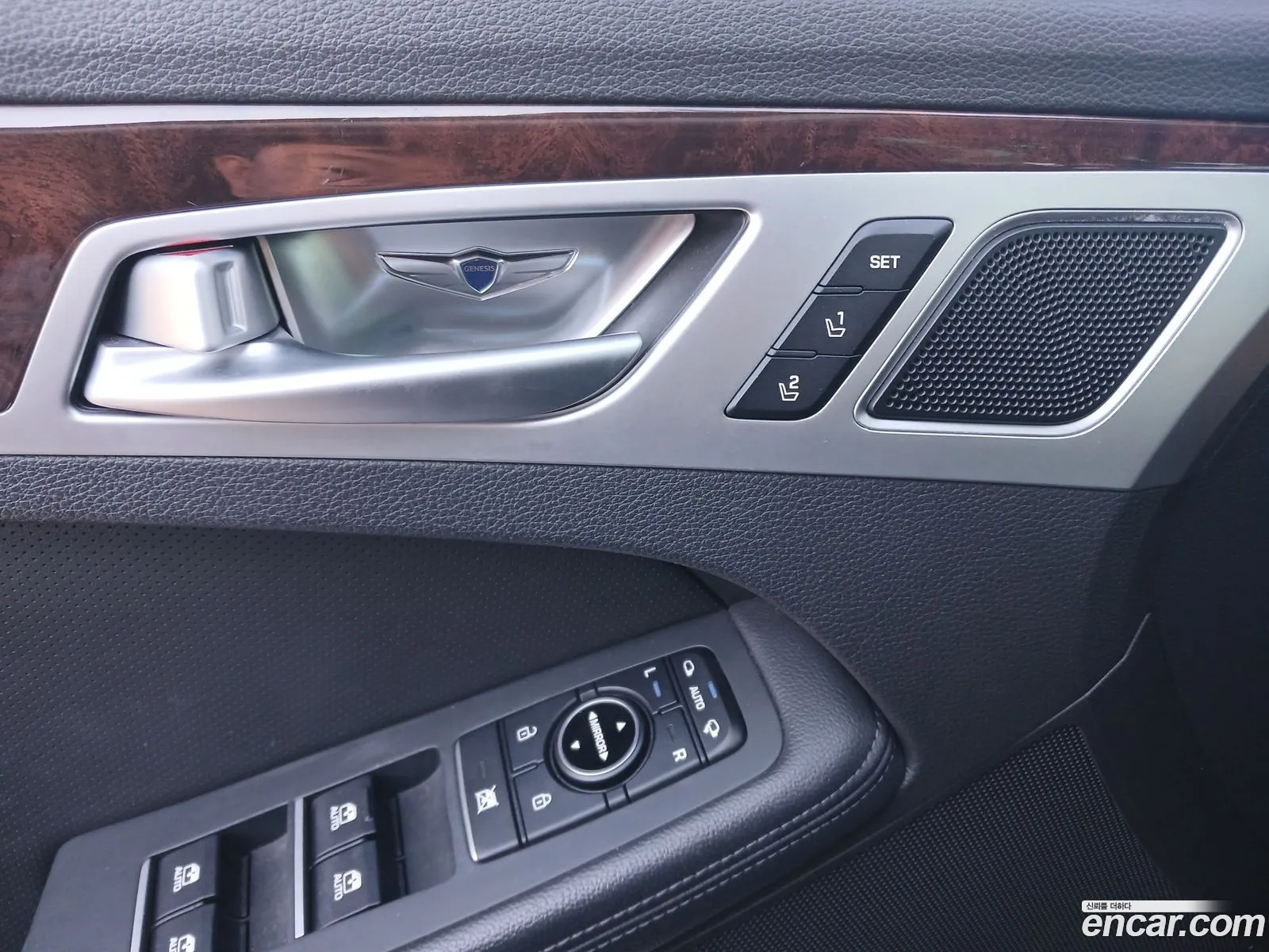 Hyundai Genesis DH 2014 — 12