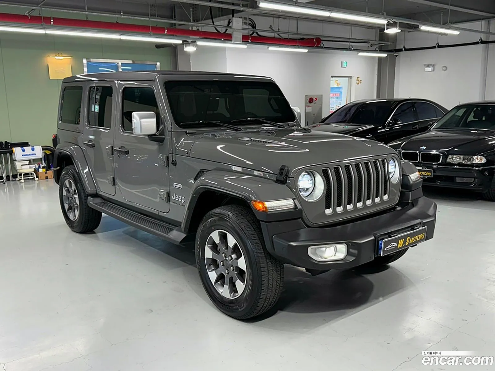 Jeep Wrangler 2023 — 16