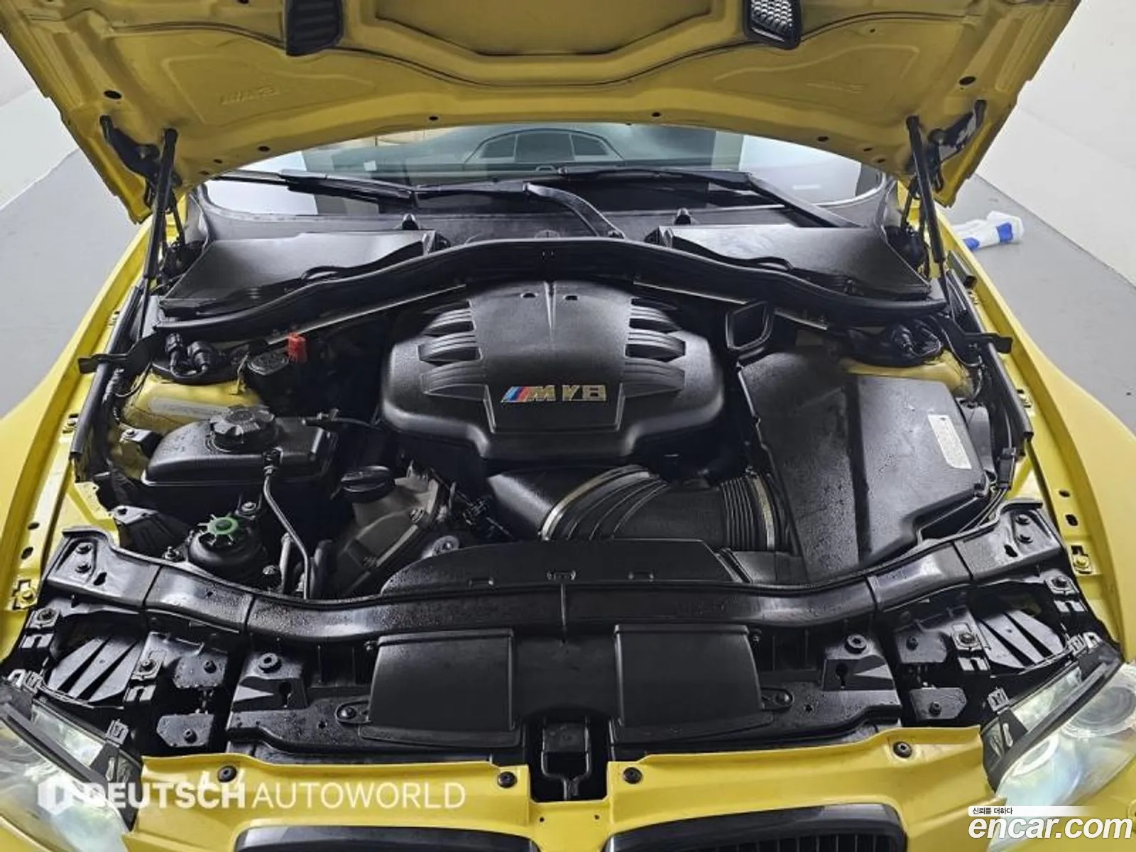 BMW M3 2011 — 2