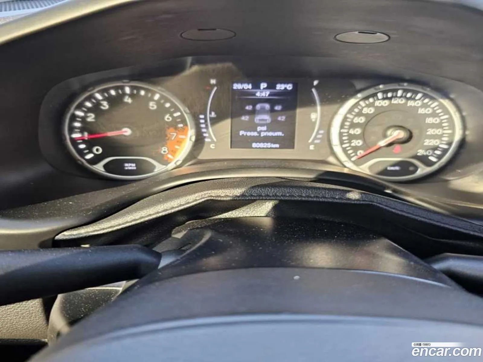 Jeep Renegade 2017 — 10