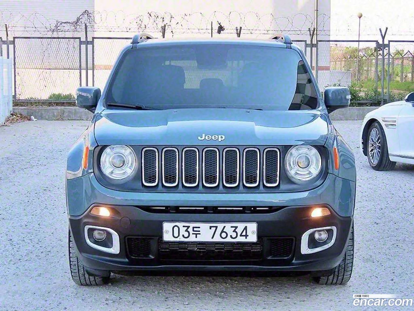Jeep Renegade 2017 — 19