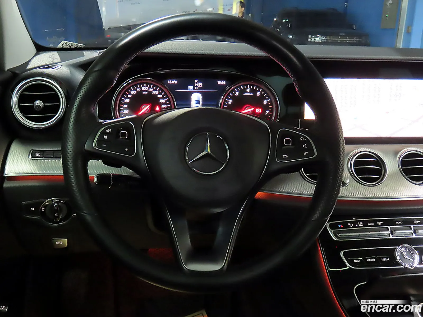 Mercedes-Benz E-Class W213 2016 — 10
