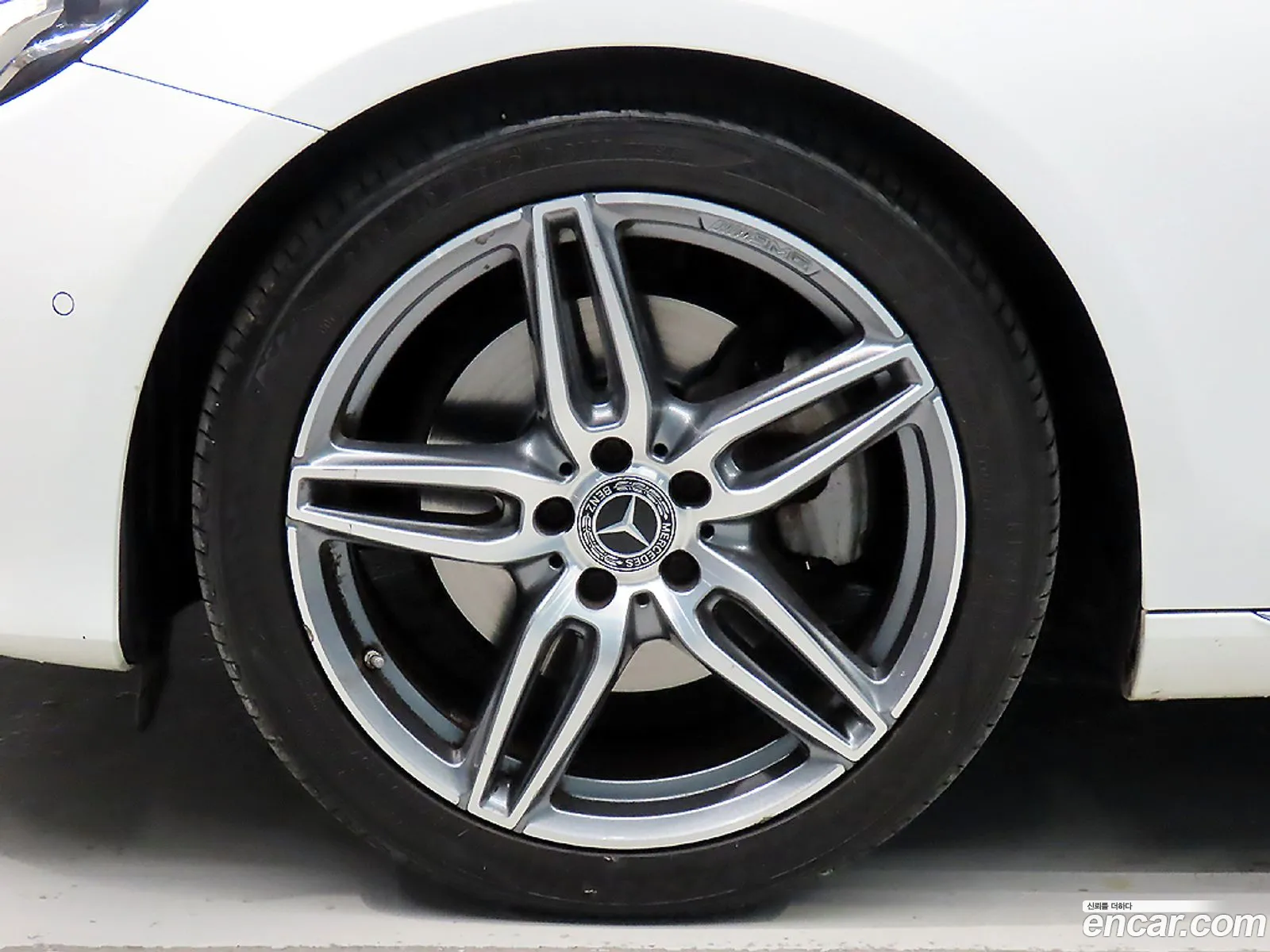 Mercedes-Benz E-Class W213 2016 — 9