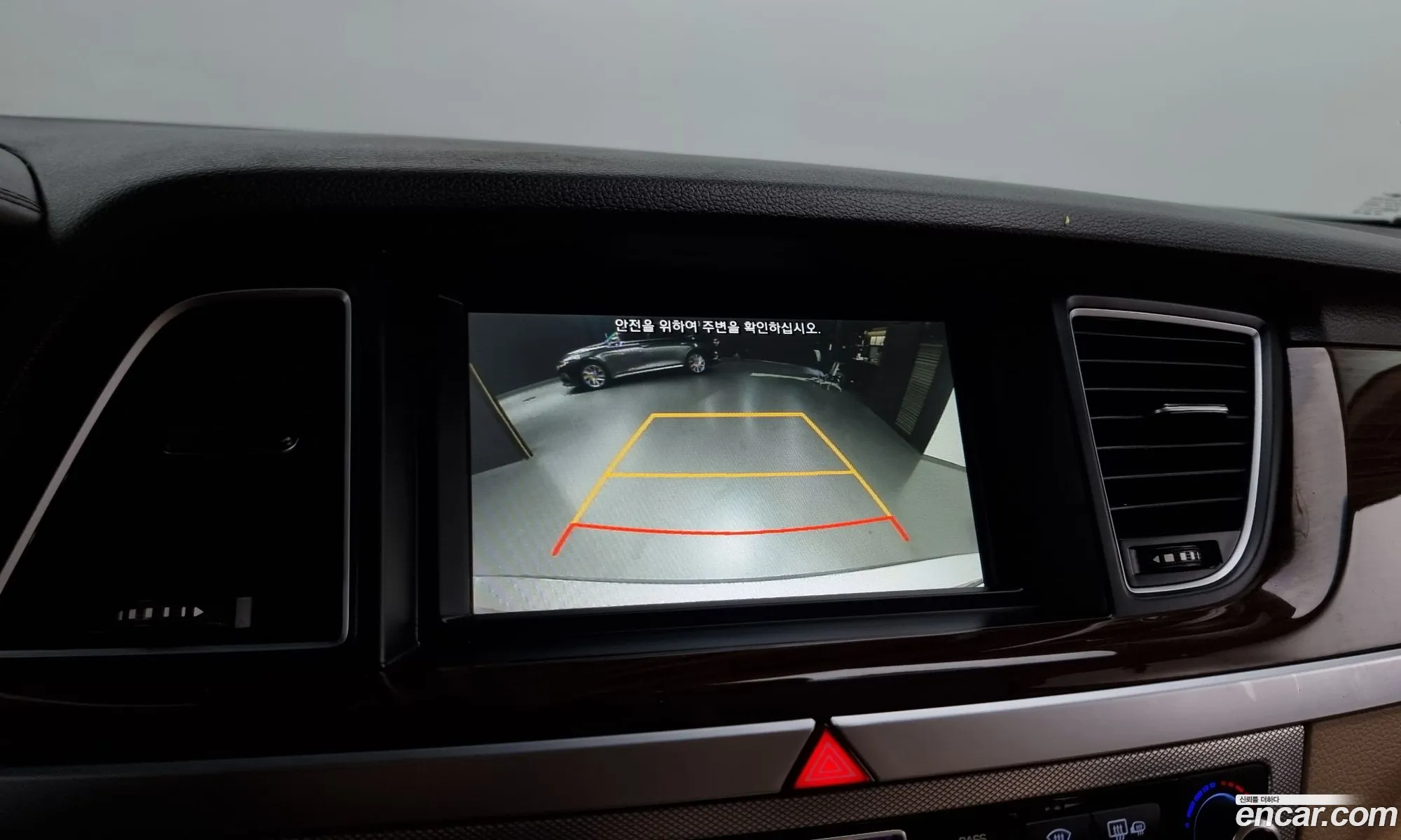 Genesis G80 2019 KMHGL41DDLU339948 — 2