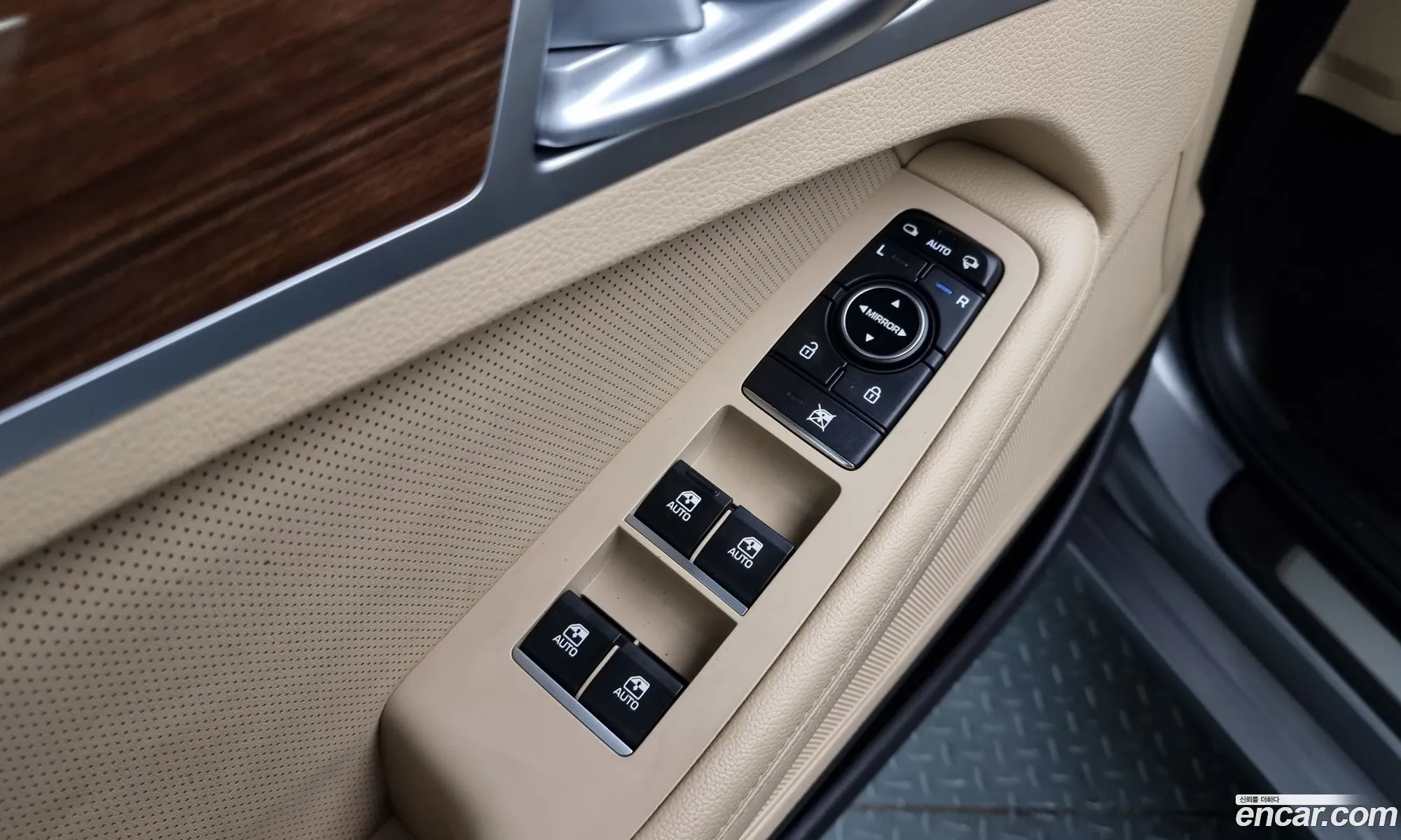 Genesis G80 2019 KMHGL41DDLU339948 — 15