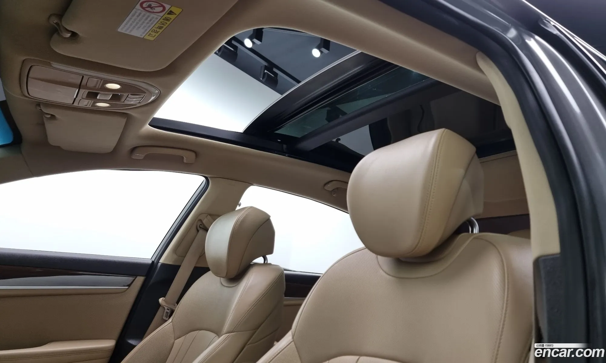 Genesis G80 2019 KMHGL41DDLU339948 — 18