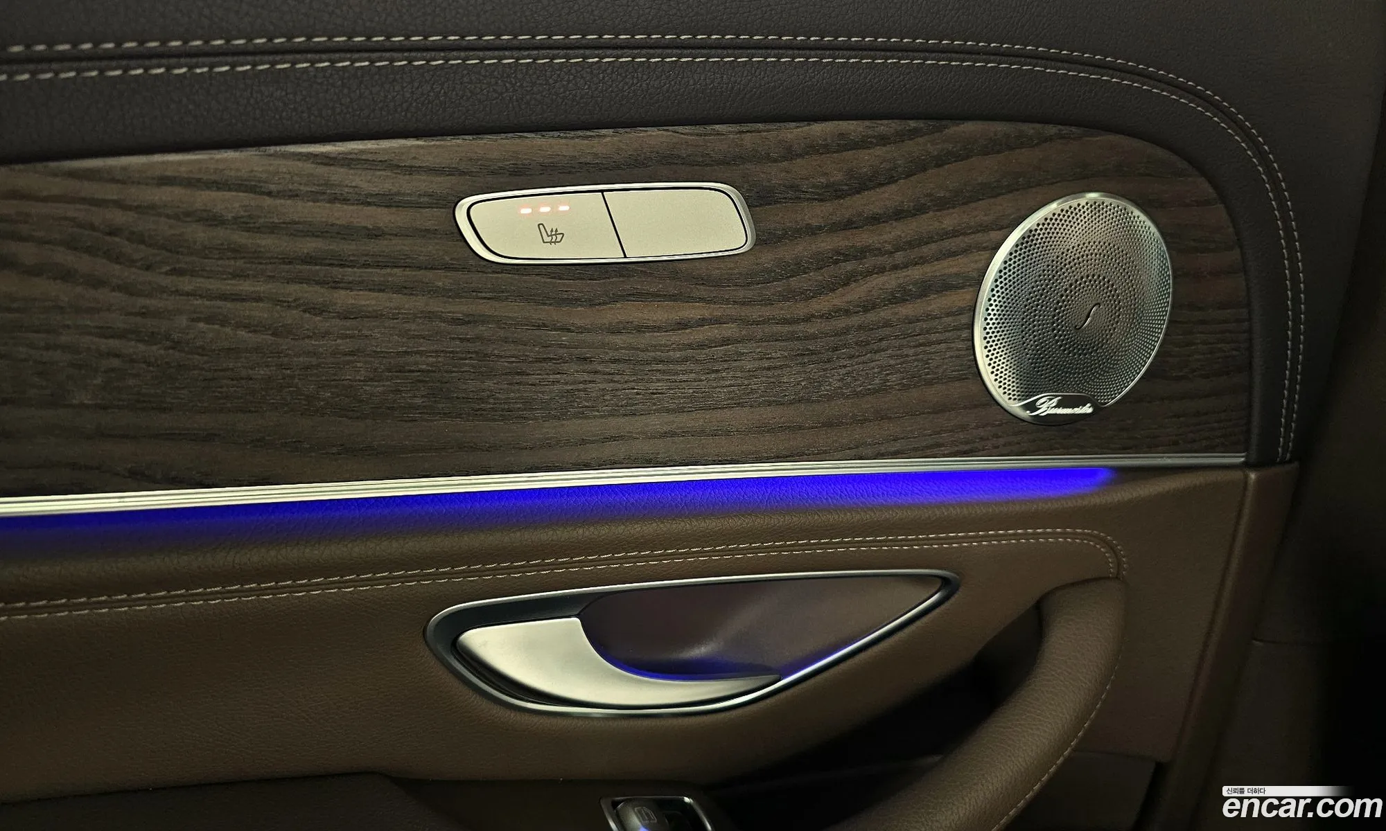 Mercedes-Benz E-Class W213 2016 — 17