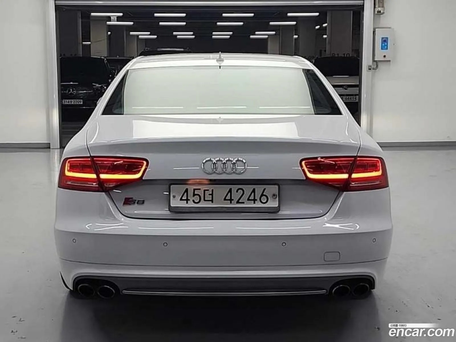 Audi S8 2013 — 4