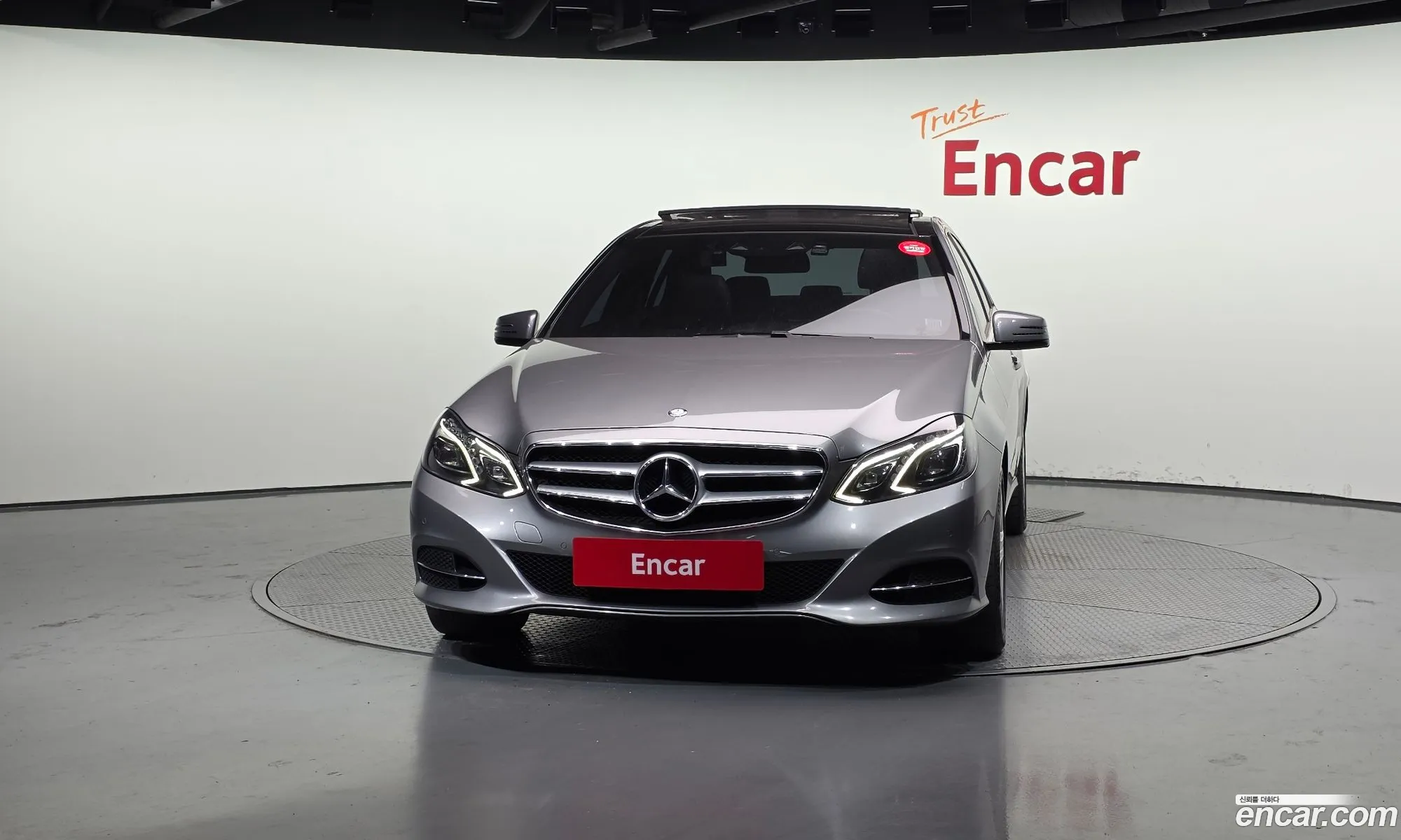 Mercedes-Benz E-Class W212 2014 WDDHF8CBXEB062908 — 11